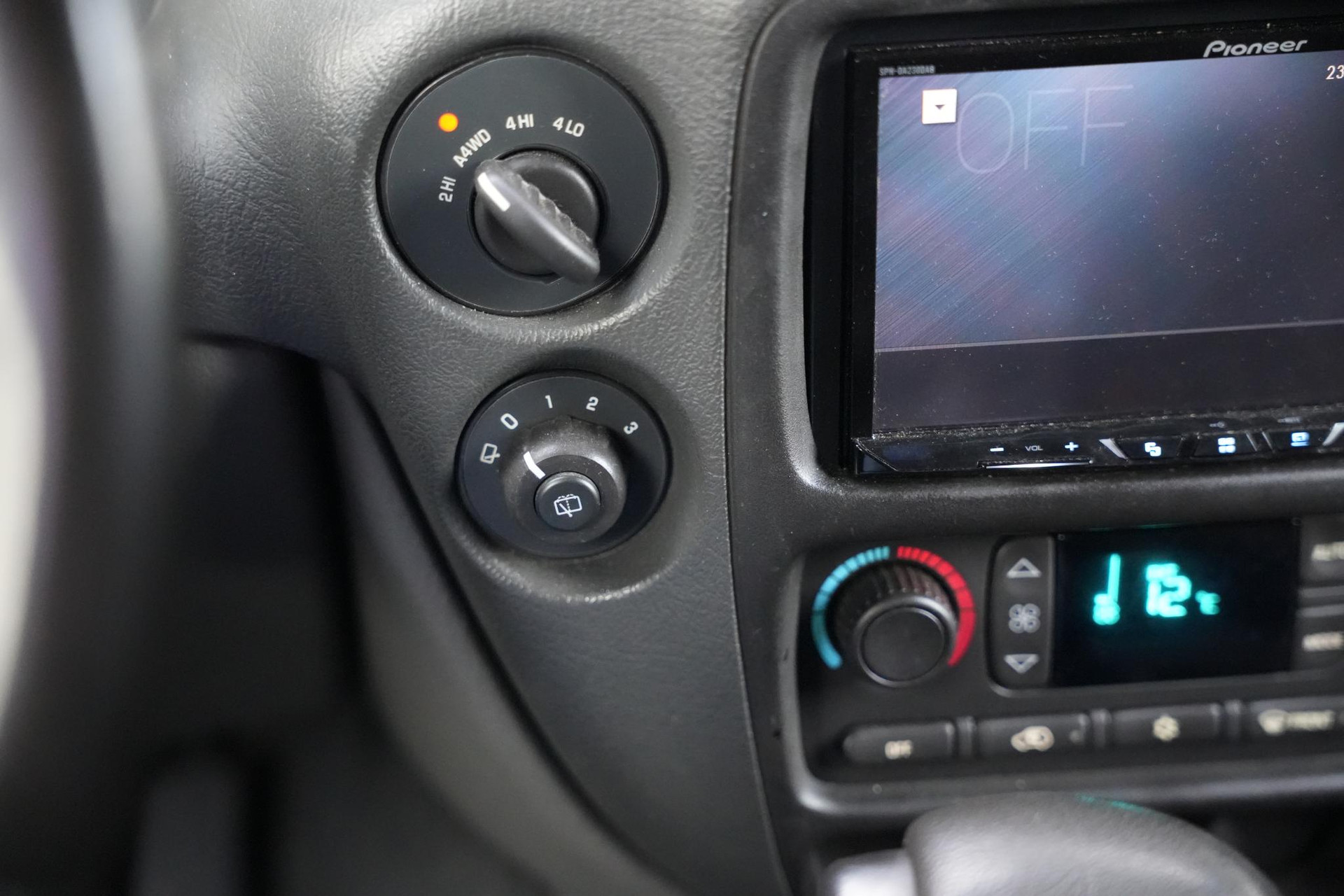 Chevrolet Trailblazer 4.2 LTZ 2003  38
