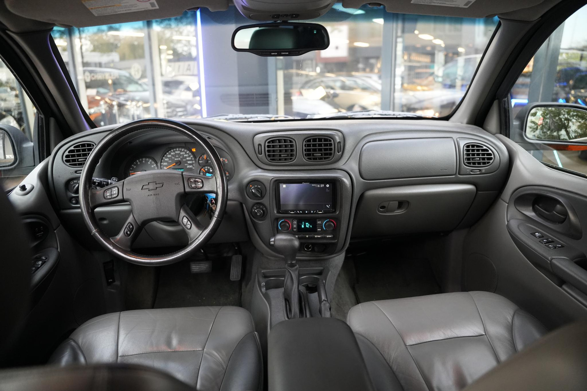 Chevrolet Trailblazer 4.2 LTZ 2003  4
