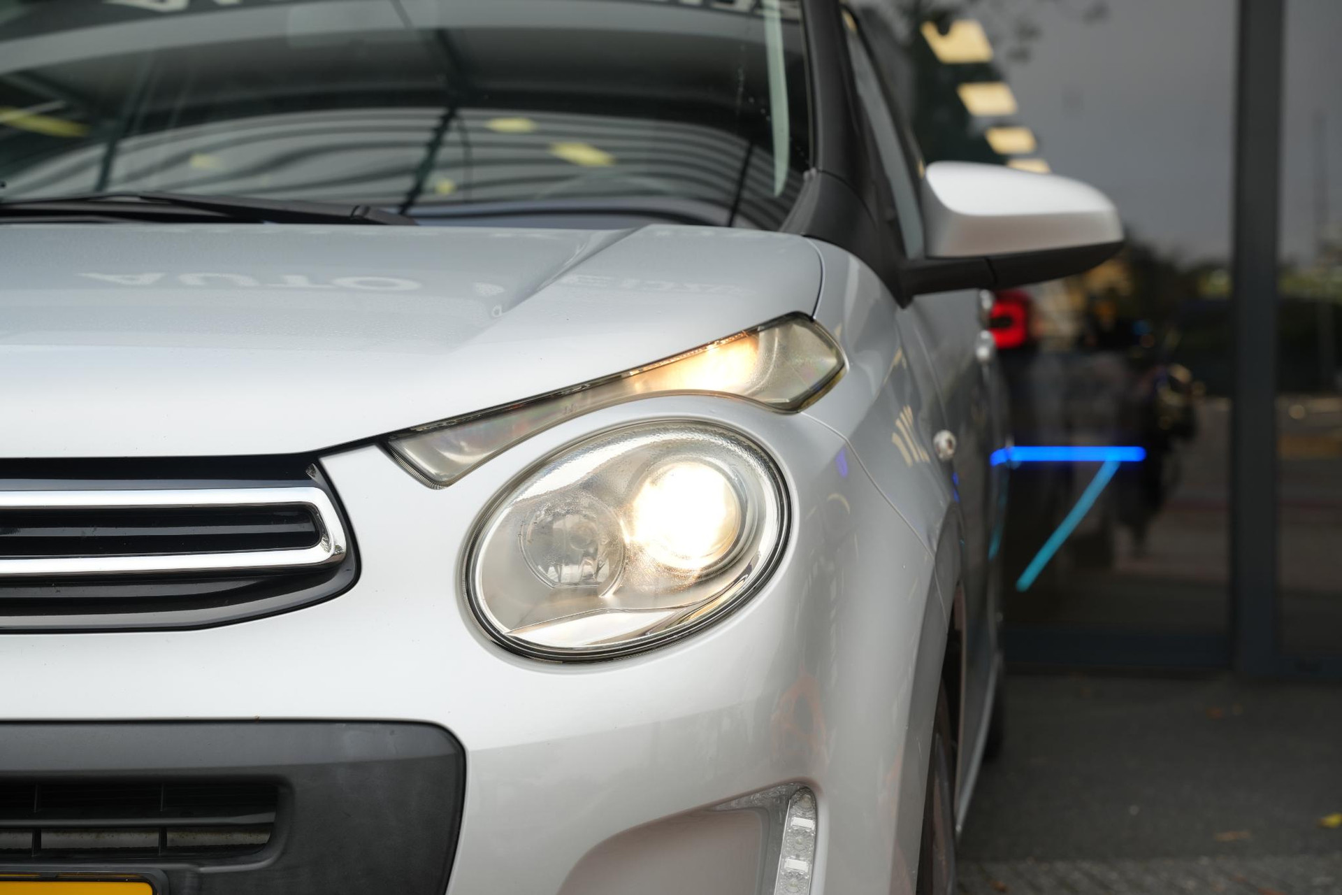 Citroën C1 1.0 e-VTi Feel 2014 Pareleffect speciale kleur blanc perle nacré 16
