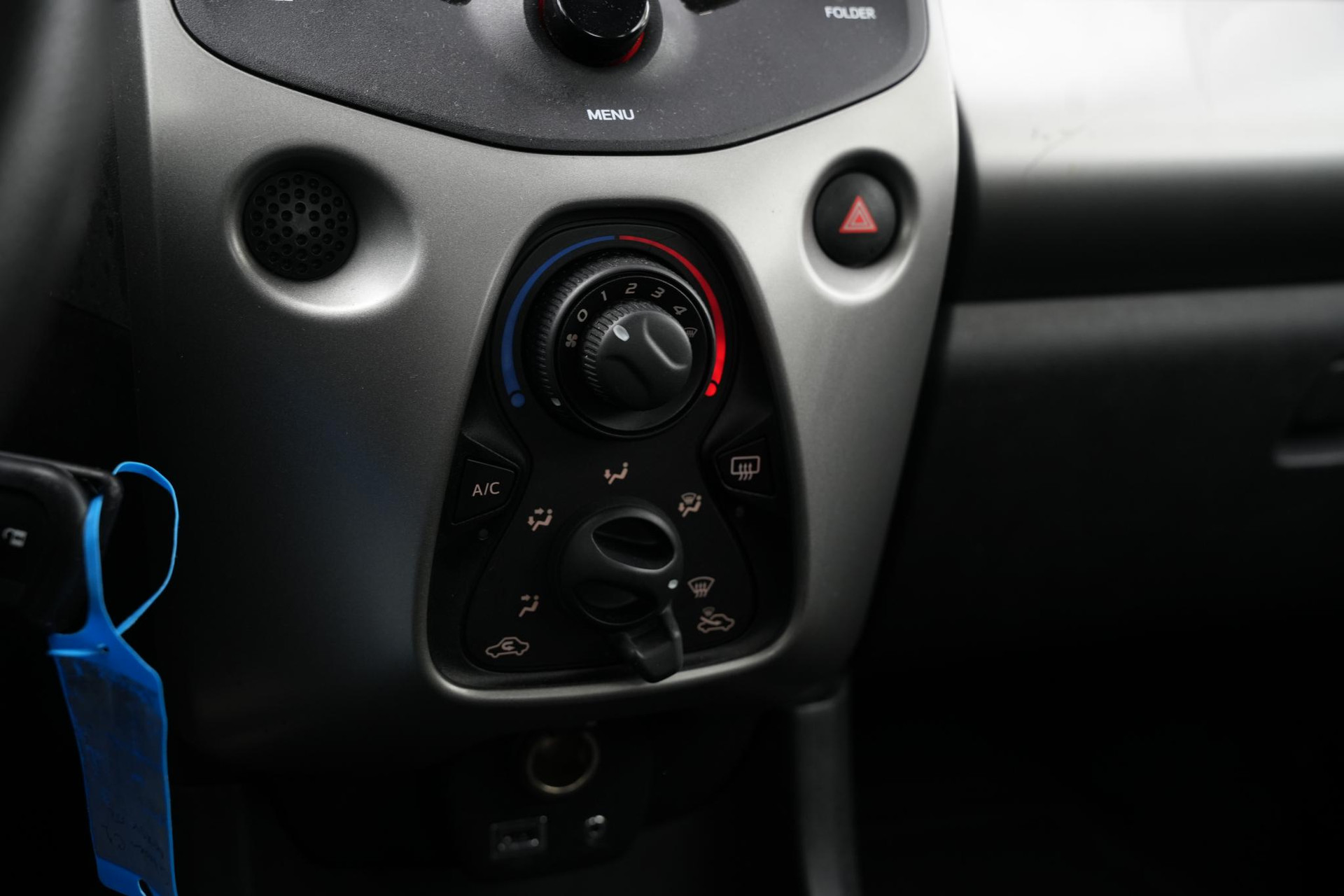 Citroën C1 1.0 e-VTi Feel 2014 Pareleffect speciale kleur blanc perle nacré 25