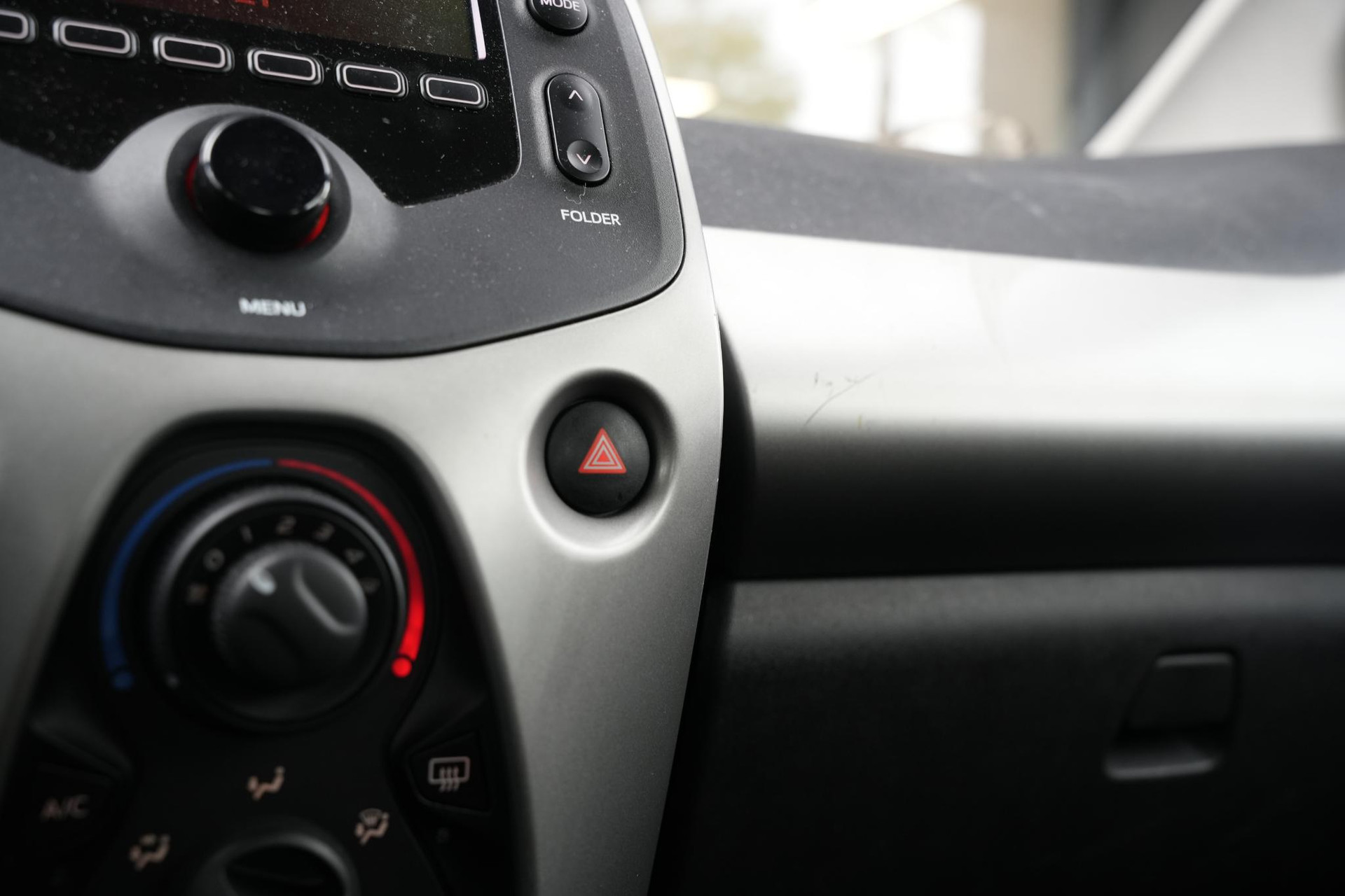 Citroën C1 1.0 e-VTi Feel 2014 Pareleffect speciale kleur blanc perle nacré 26