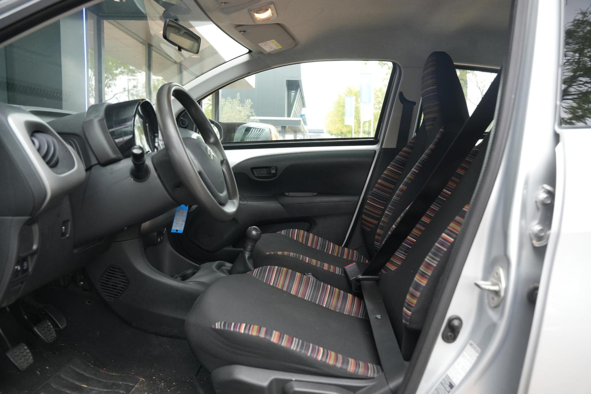 Citroën C1 1.0 e-VTi Feel 2014 Pareleffect speciale kleur blanc perle nacré 4