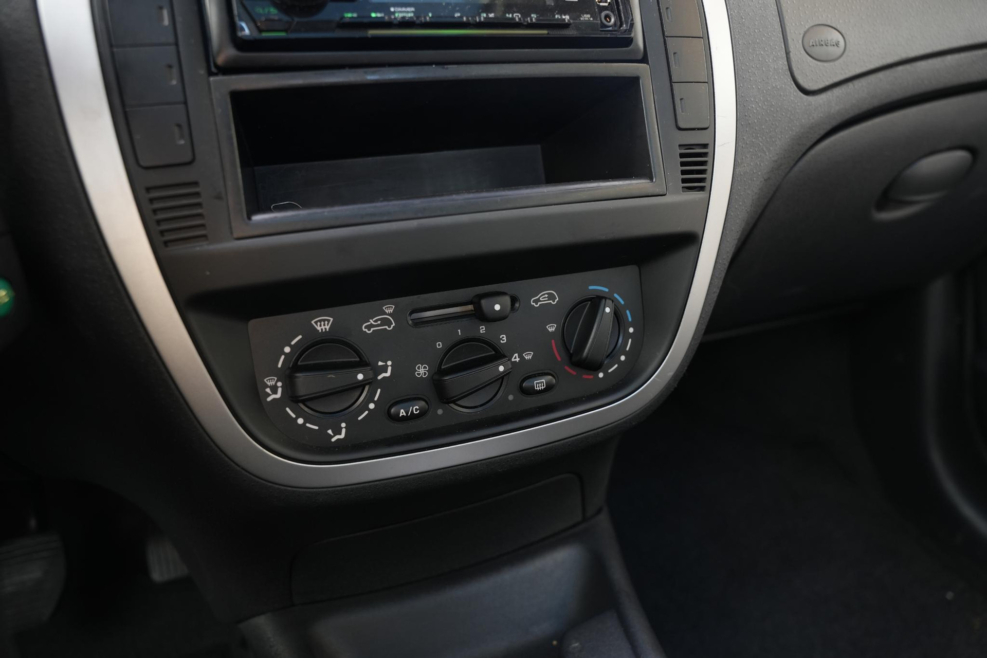 Citroën C3 1.4i Sky Radio 2006 ONYX BLACK PAINT (EXY) 21