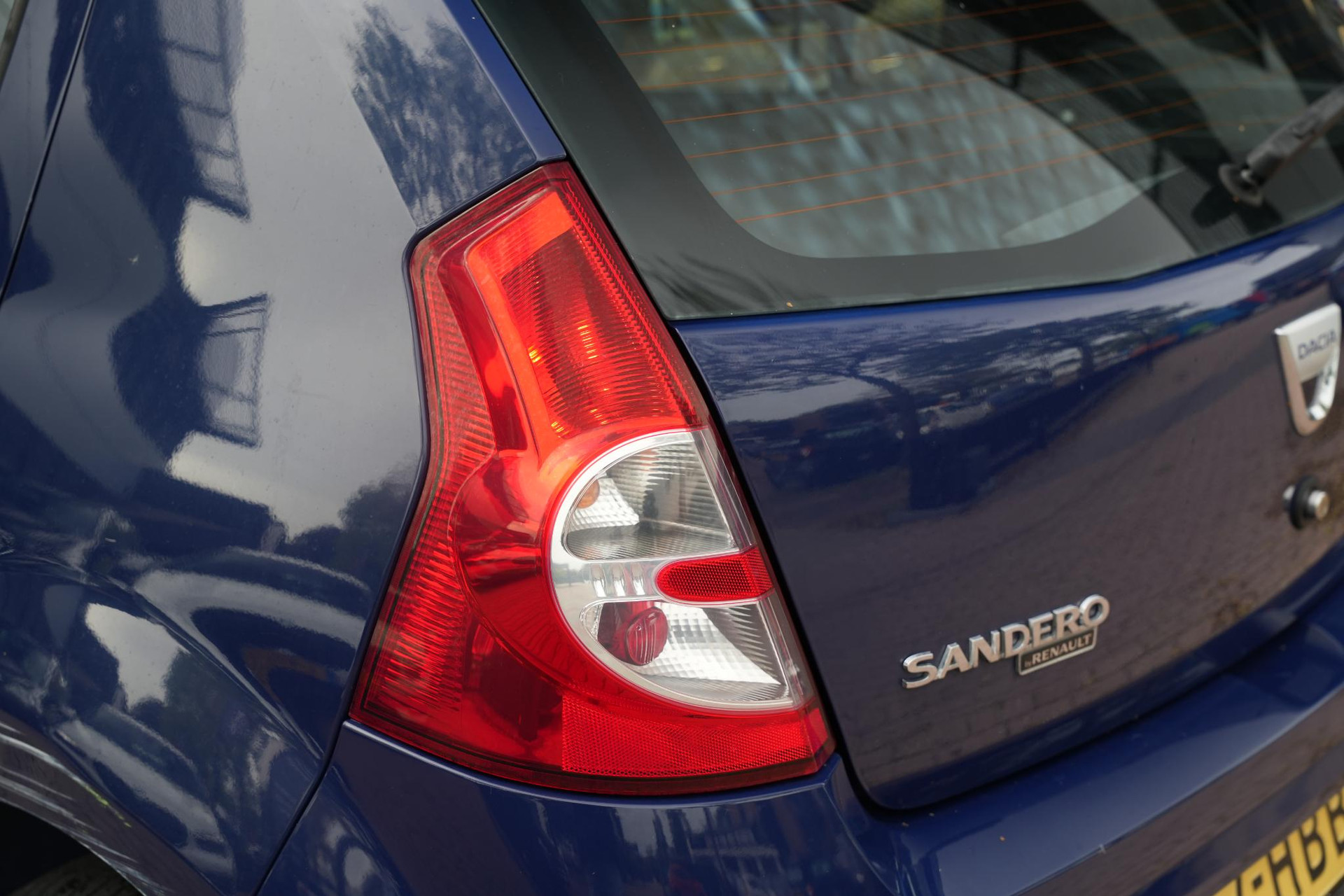 Dacia Sandero 1.4 Lauréate 2008 Dacia bleu marine  15