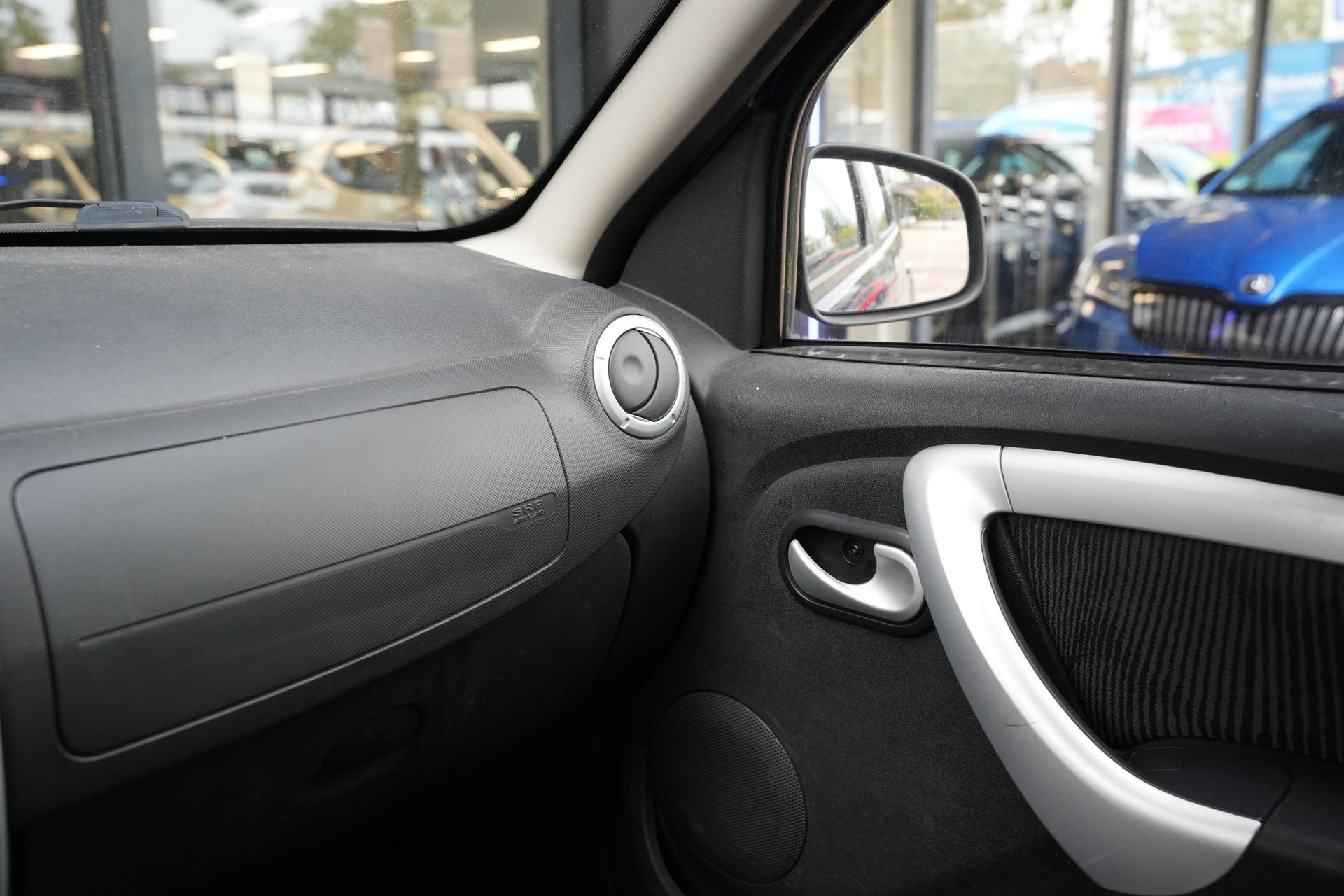 Dacia Sandero 1.4 Lauréate 2008 Dacia bleu marine  21