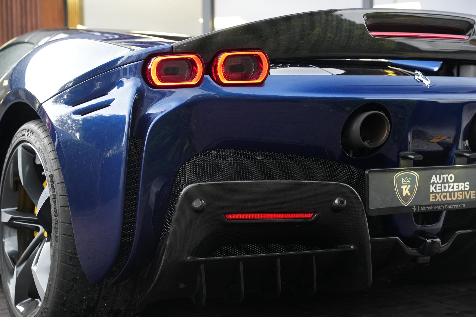 Ferrari SF90 Spider 4.0 V8 2025  26