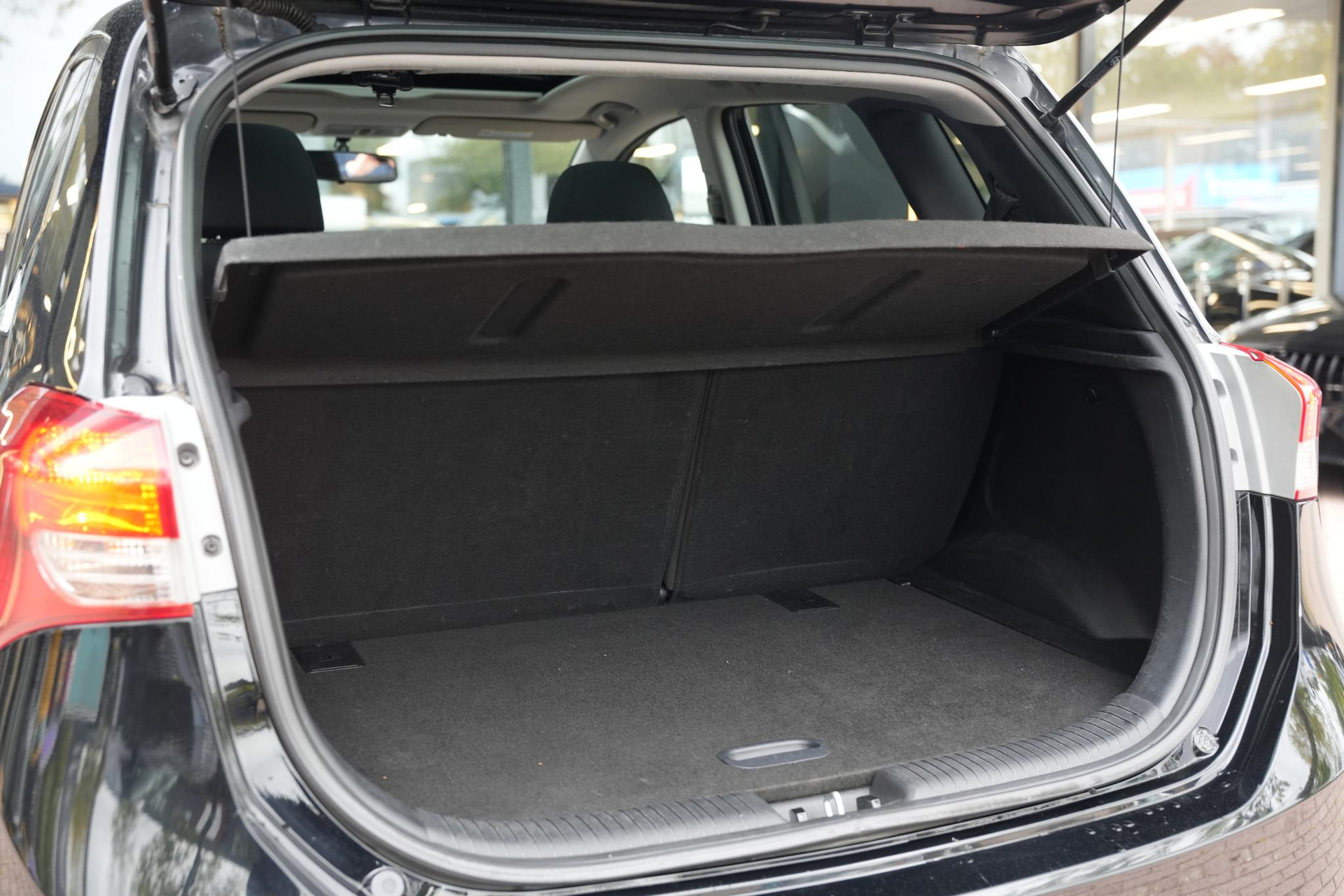 Hyundai ix20 1.4i i-Vision 2012 Phantom Black Metallic/Phantom Black Pearl (PAE) 13