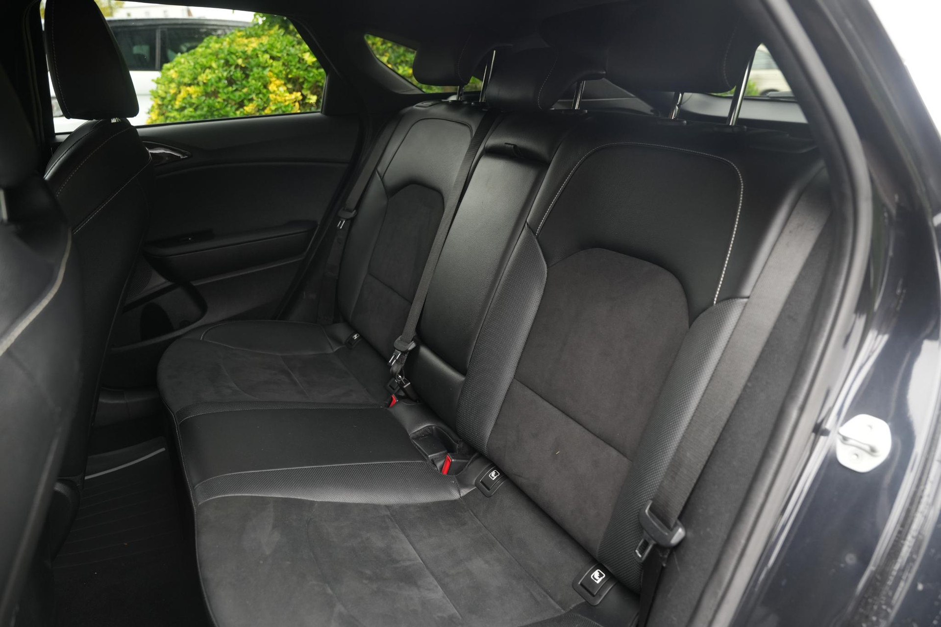Kia ProCeed 1.0 T-GDi GT-Line 2023 Black pearl m 8
