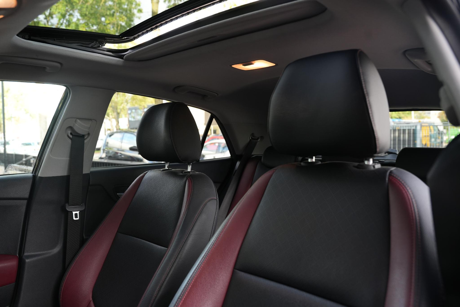 Kia Rio 1.4 Platinum Edition 2017 Aurora Black Pearl (ABP) 22