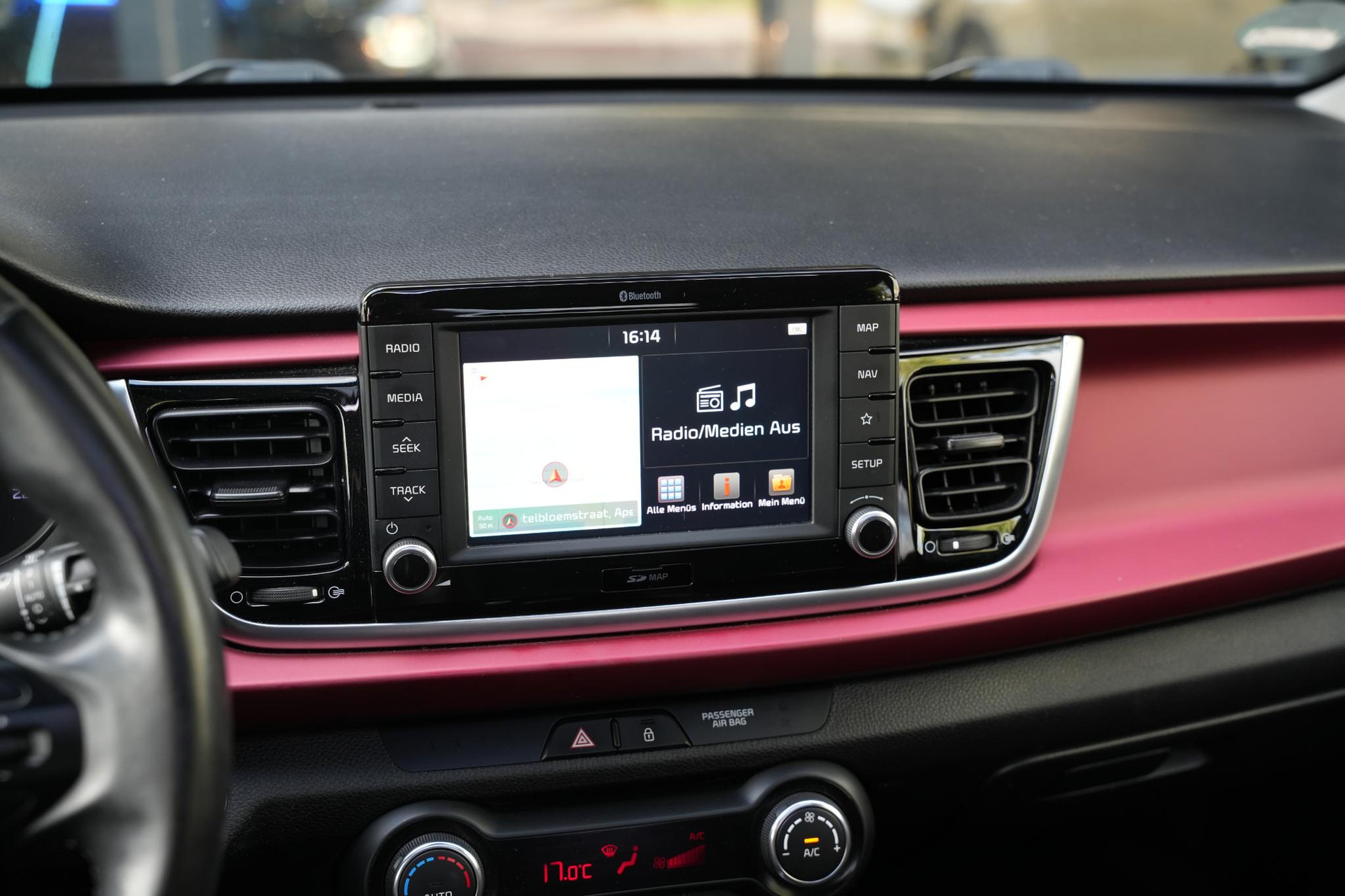 Kia Rio 1.4 Platinum Edition 2017 Aurora Black Pearl (ABP) 25