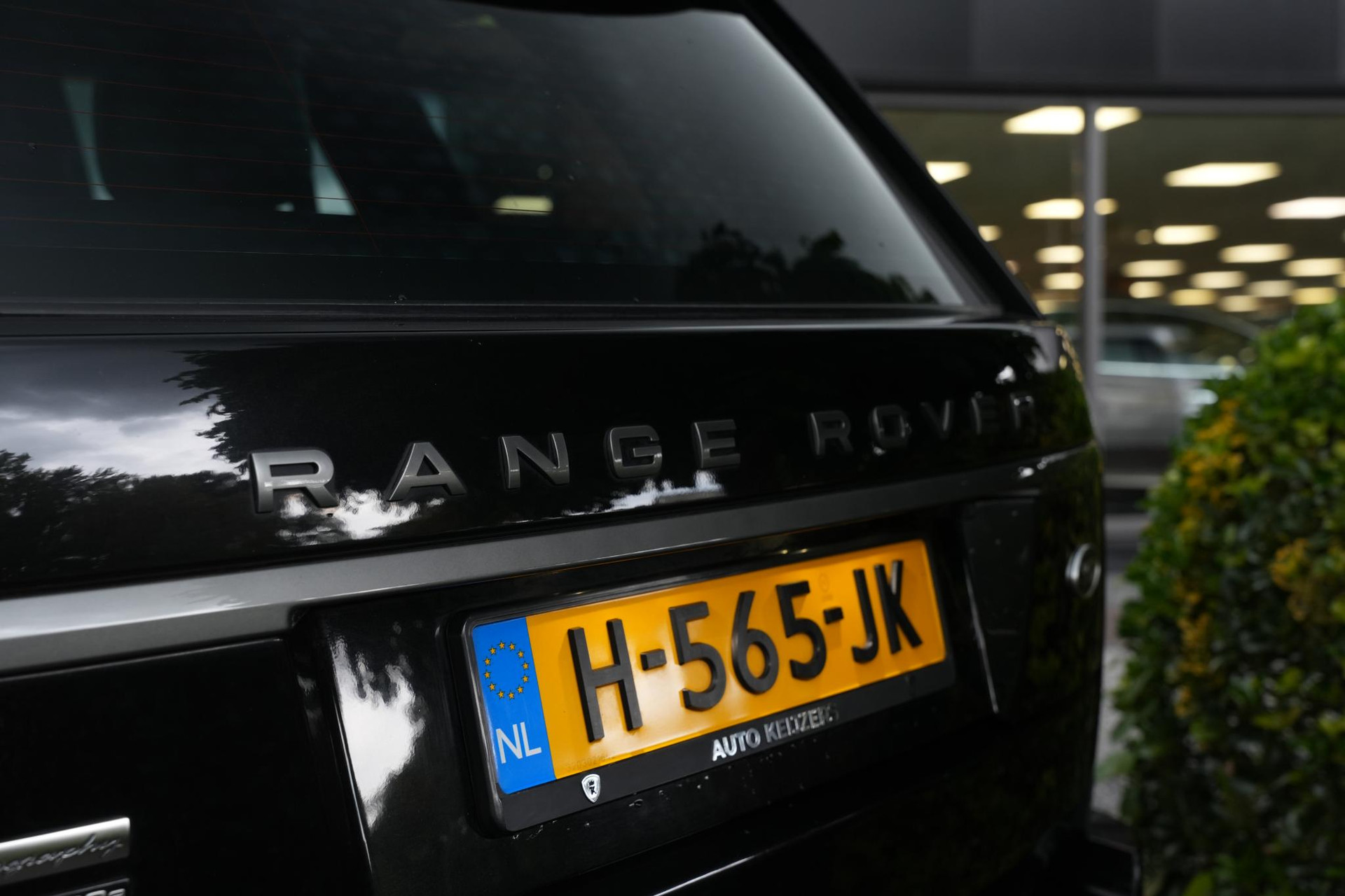 Land Rover Range Rover 2.0 P400e Autobiography 2020 Exterior Paint - Santorini Black (1AG) 23