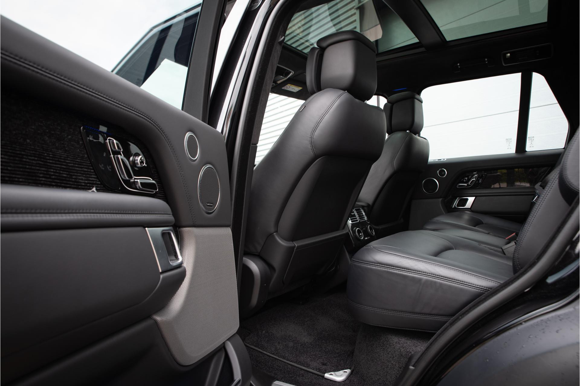 Land Rover Range Rover 2.0 P400e Autobiography 2020 Exterior Paint - Santorini Black (1AG) 6