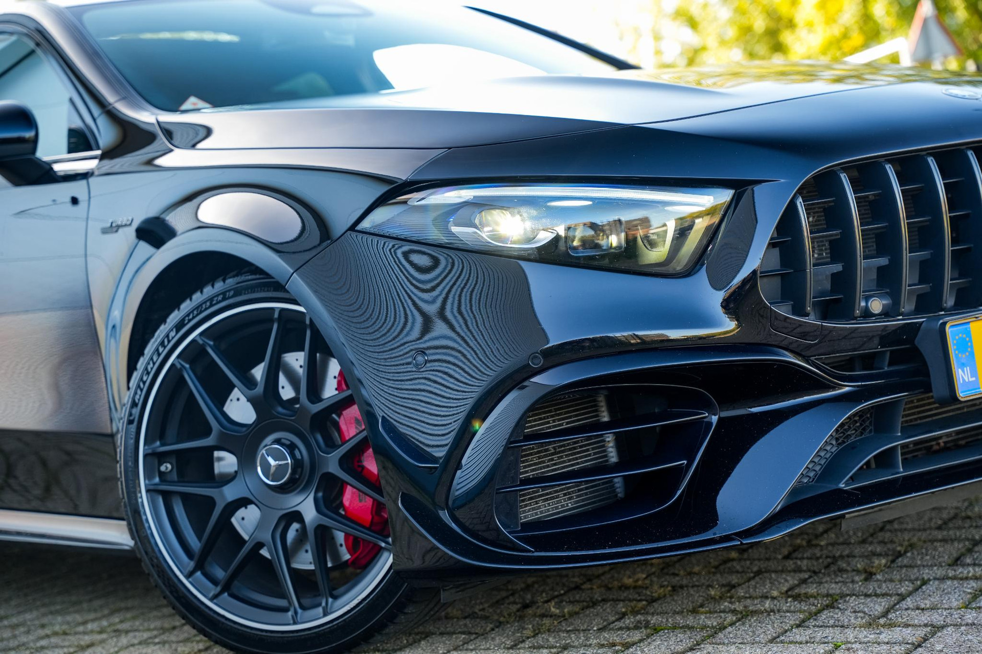 Mercedes-Benz A-Klasse AMG 45 S 4MATIC+ 2023 NIGHT BLACK - STANDARD FINISH (696U) 42