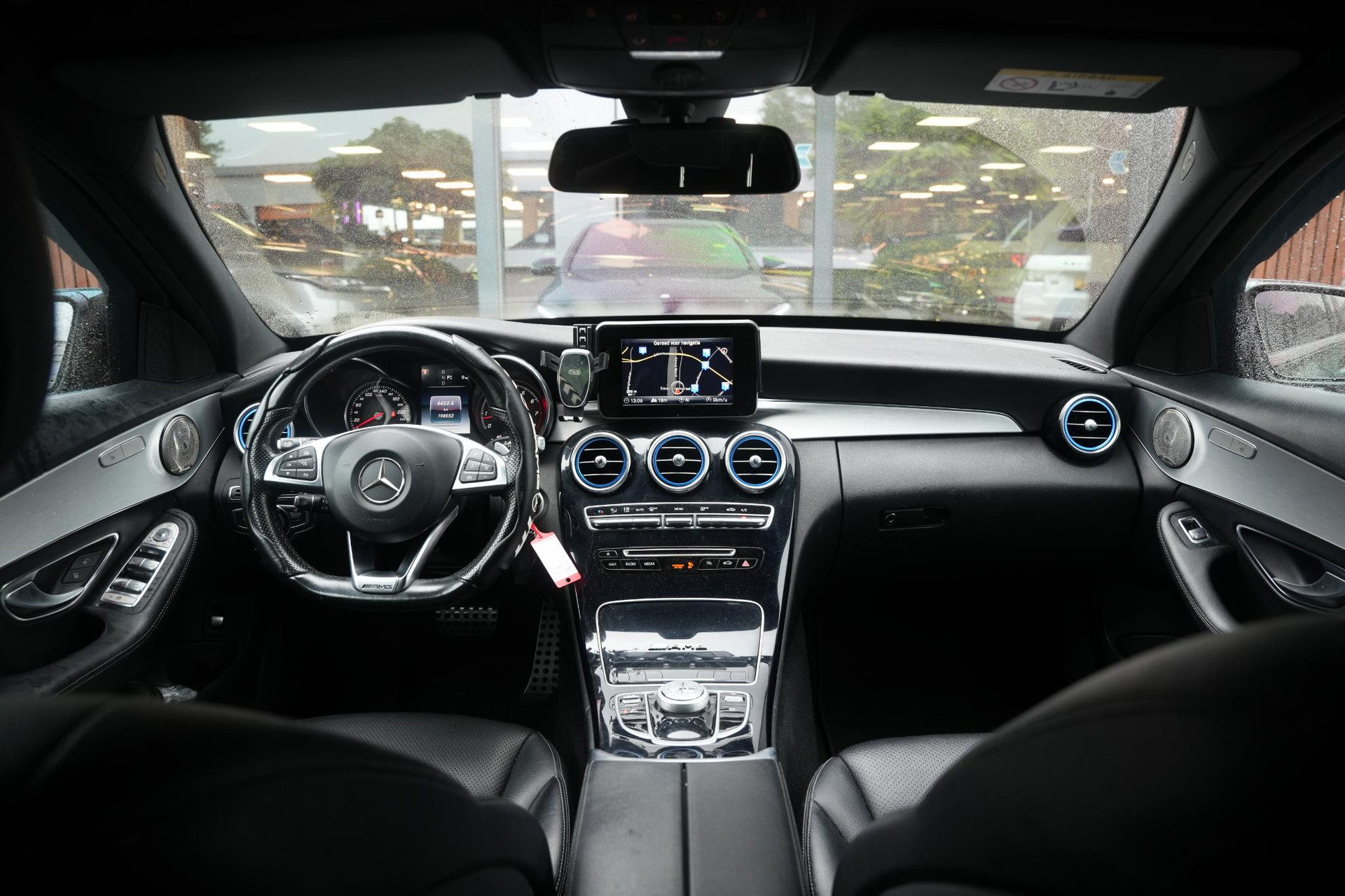 Mercedes-Benz C-Klasse 180 AMG Sport Edition 2017 OBSIDIAN BLACK (197U) 2