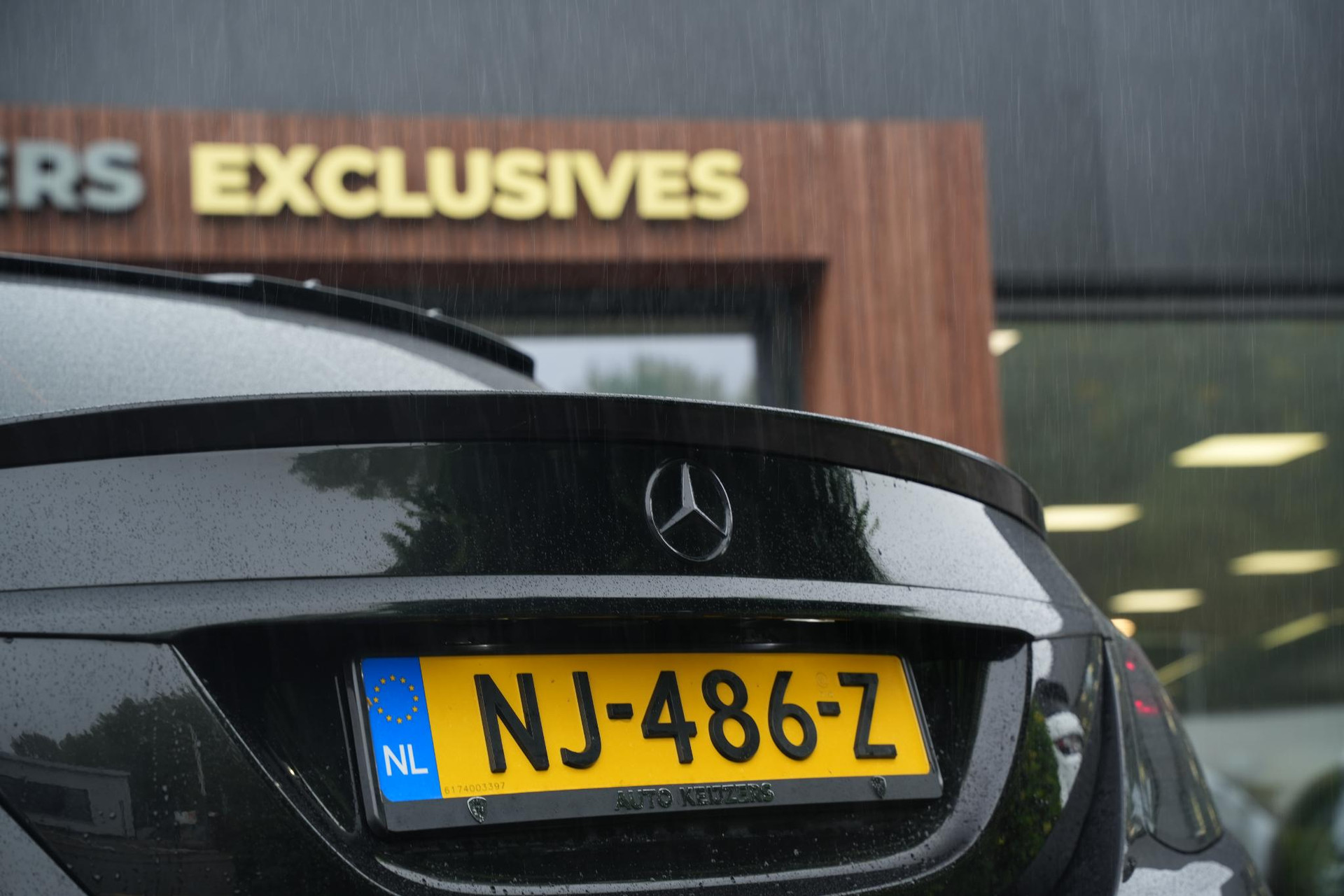 Mercedes-Benz C-Klasse 180 AMG Sport Edition 2017 OBSIDIAN BLACK (197U) 22