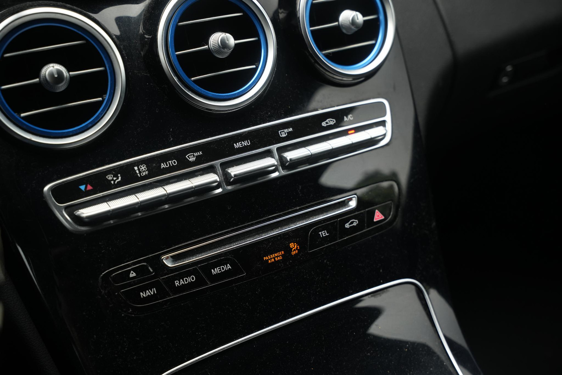 Mercedes-Benz C-Klasse 180 AMG Sport Edition 2017 OBSIDIAN BLACK (197U) 34