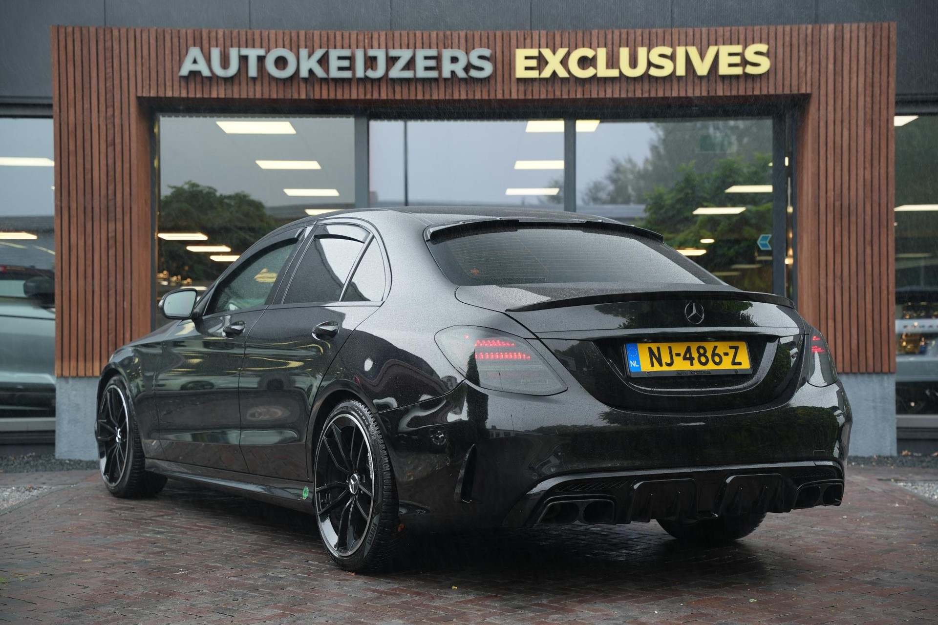 Mercedes-Benz C-Klasse 180 AMG Sport Edition 2017 OBSIDIAN BLACK (197U) 9