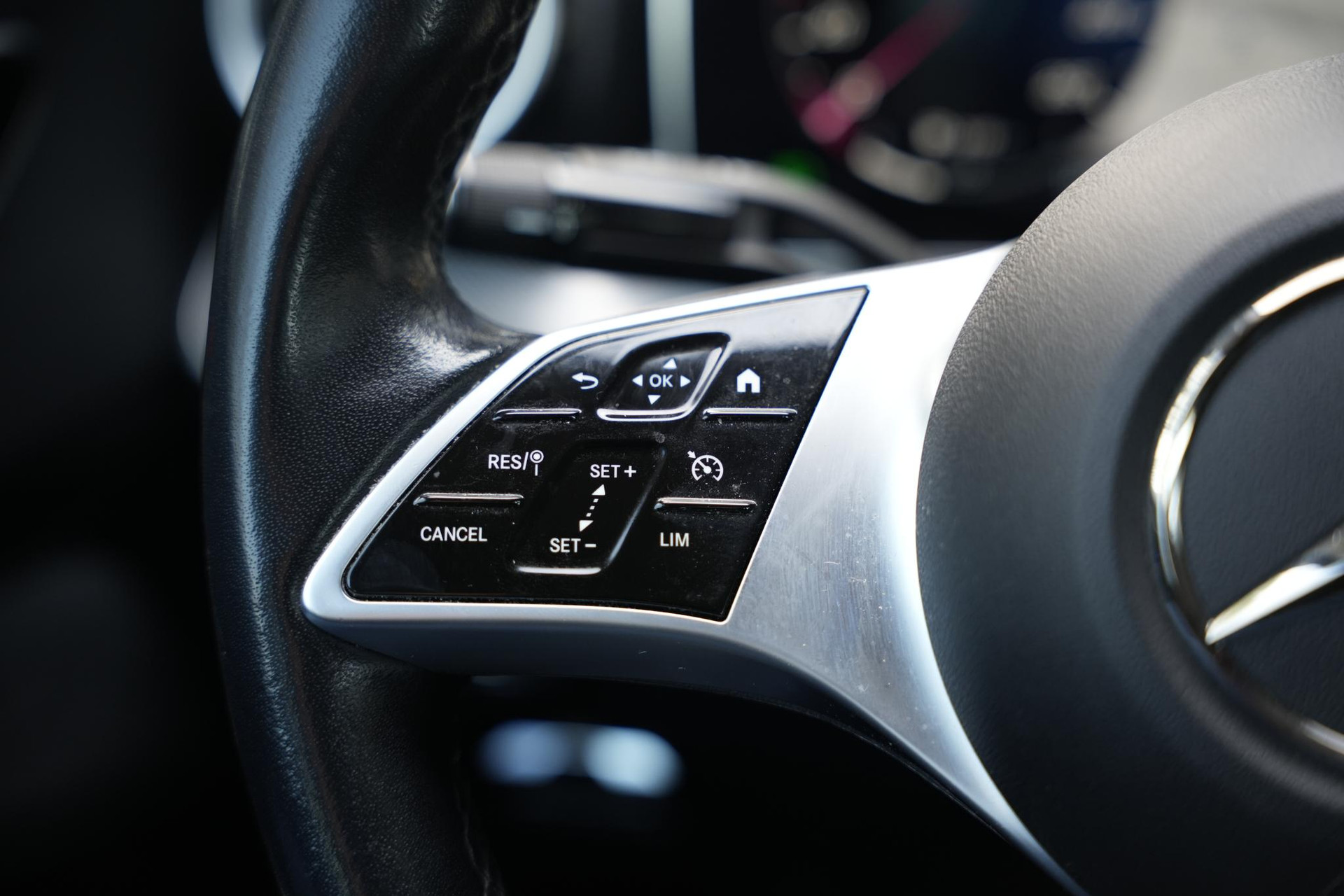 Mercedes-Benz C-Klasse 180 Business Line 2022  31