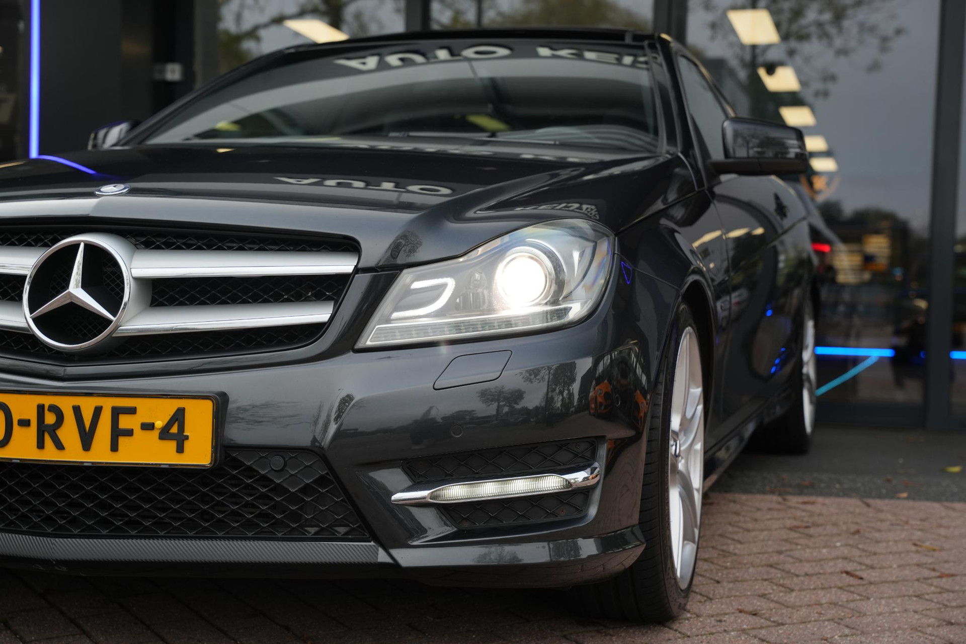 Mercedes-Benz C-Klasse Coupé 180 2011  15