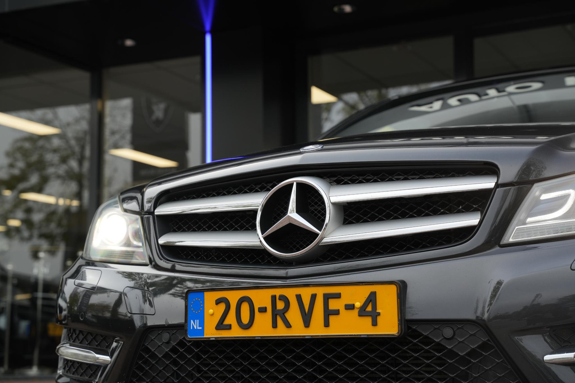 Mercedes-Benz C-Klasse Coupé 180 2011  16