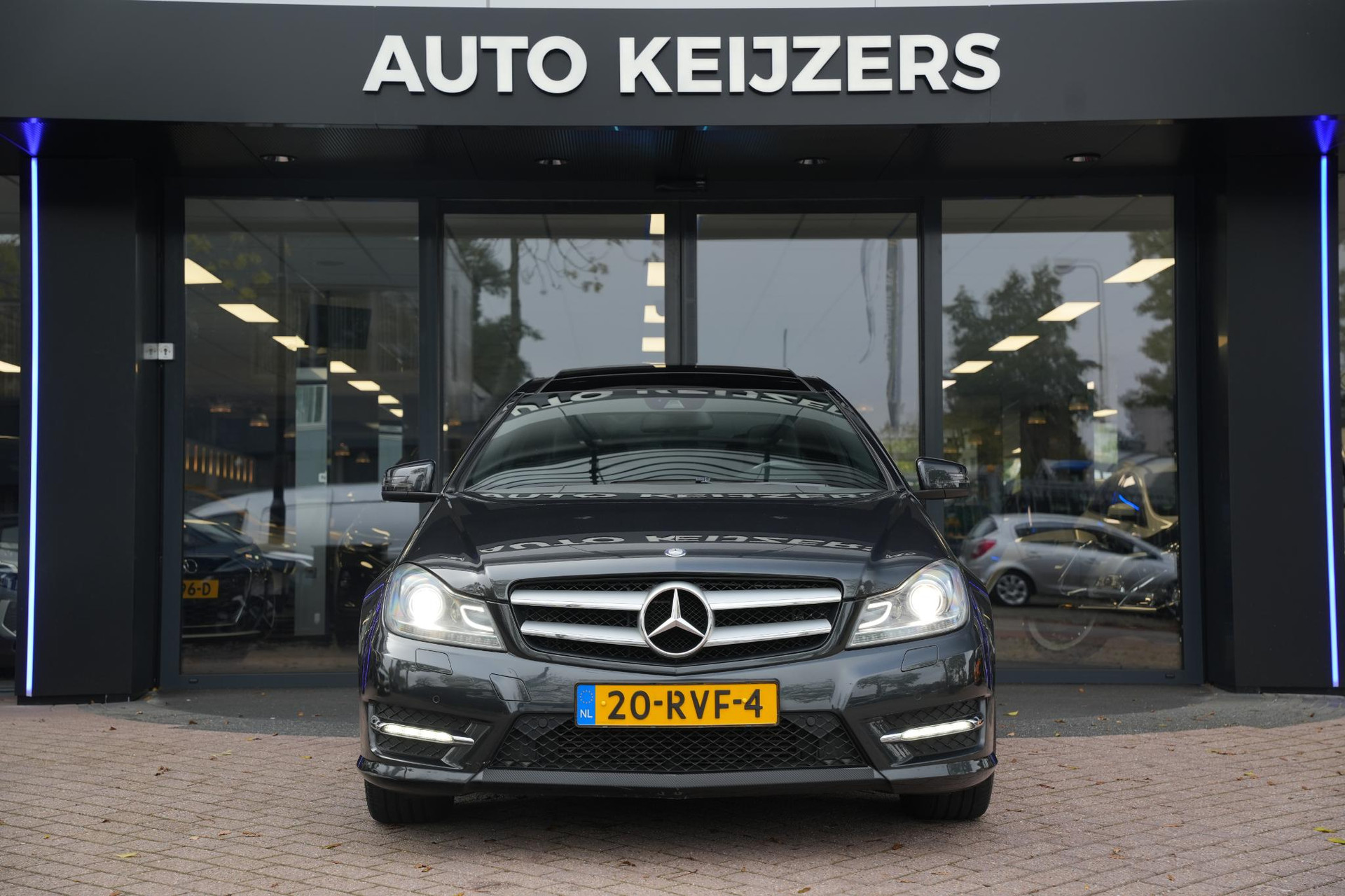 Mercedes-Benz C-Klasse Coupé 180 2011  3