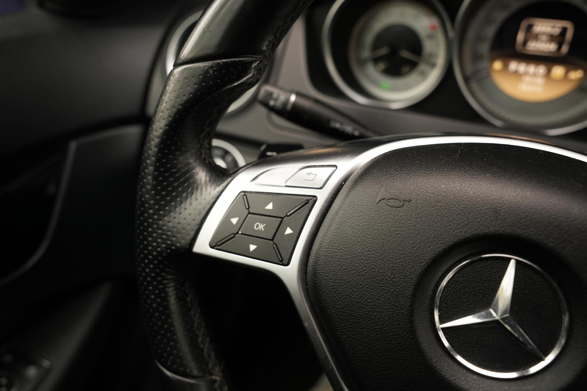 Mercedes-Benz C-Klasse Coupé 180 2011  32