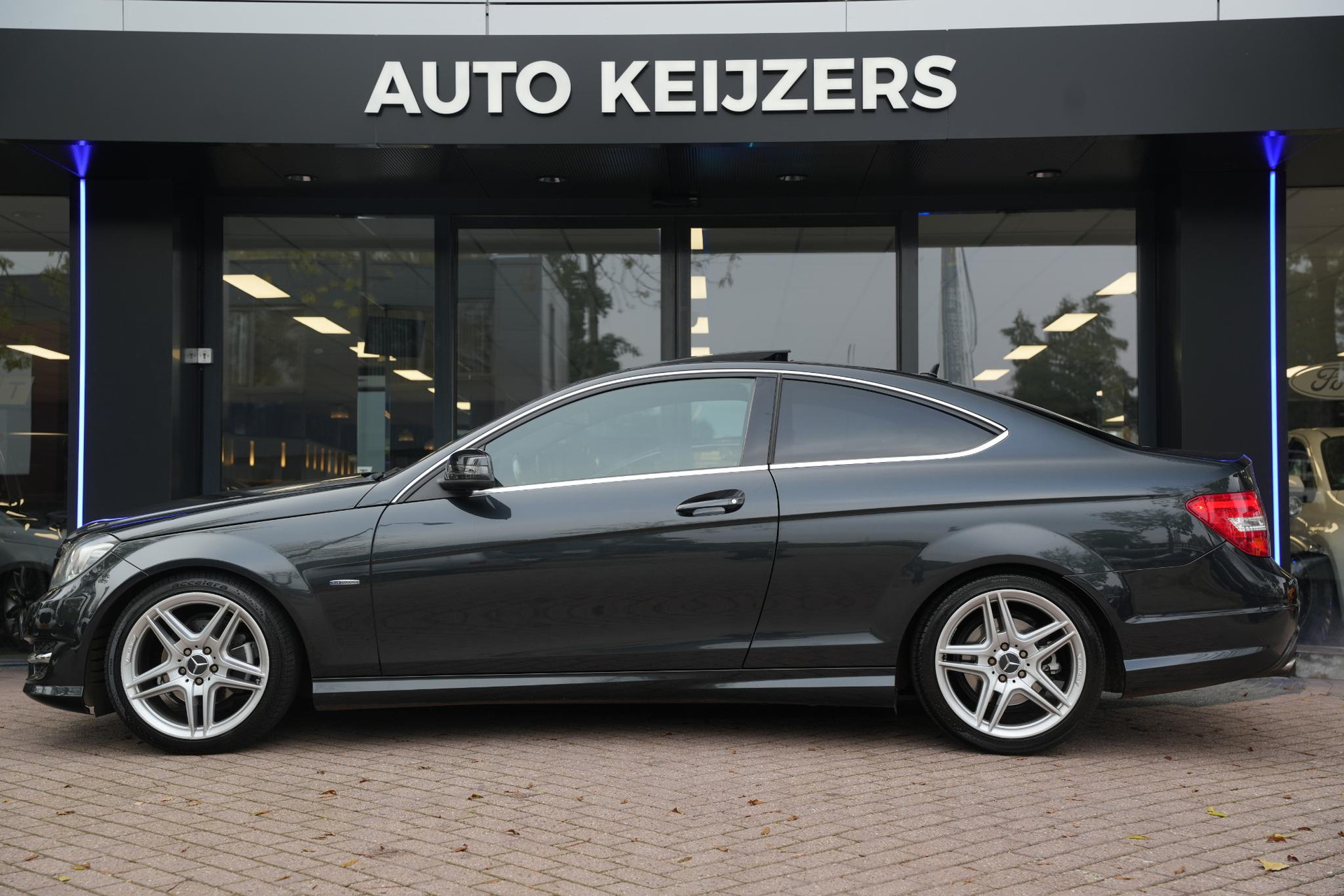 Mercedes-Benz C-Klasse Coupé 180 2011  7