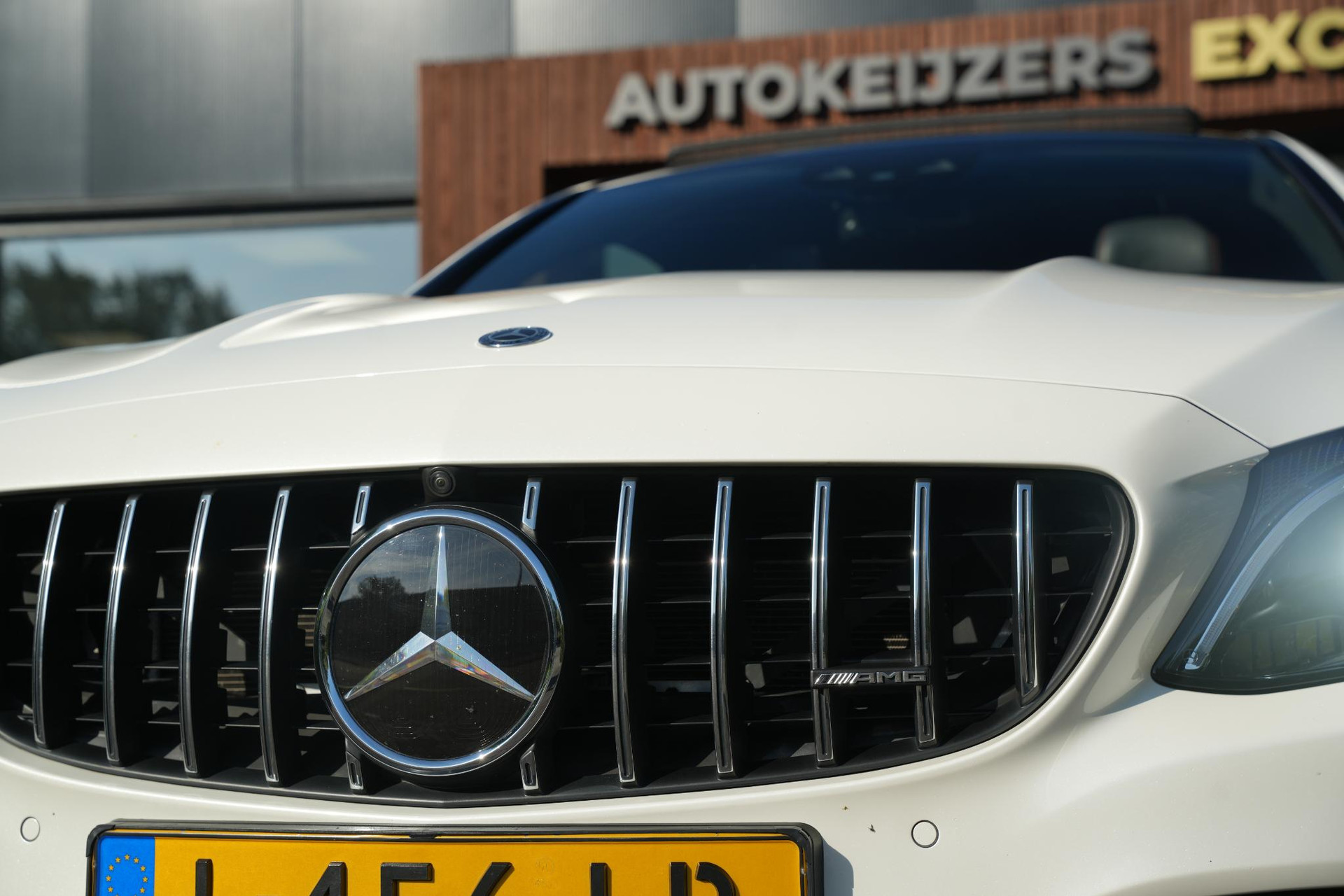 Mercedes-Benz C-Klasse Coupé AMG 63 S Premium Plus Pack 2020 MANUFAKTUR diamond white bright - Metallic finish (799U) 15