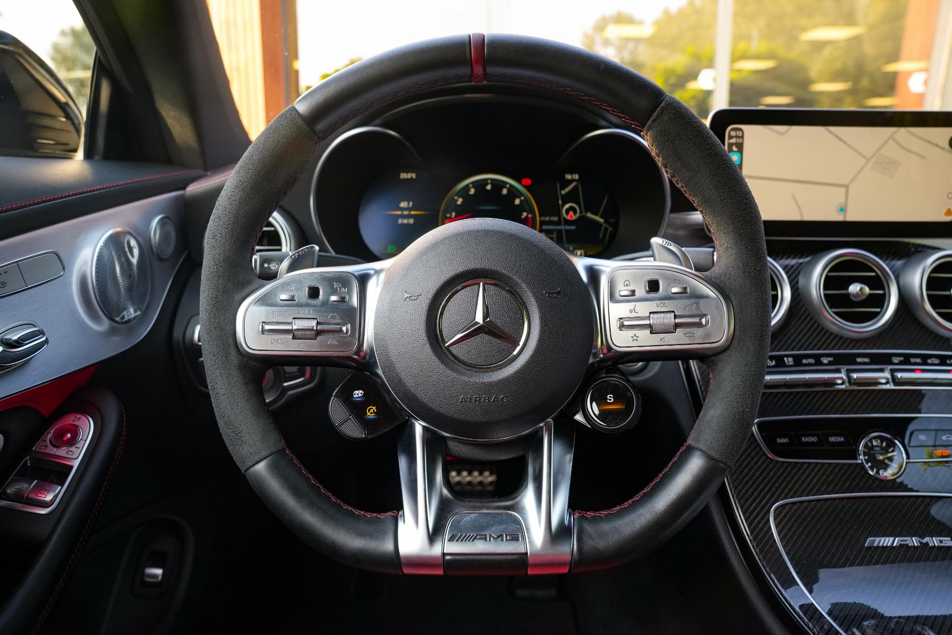 Mercedes-Benz C-Klasse Coupé AMG 63 S Premium Plus Pack 2020 MANUFAKTUR diamond white bright - Metallic finish (799U) 2