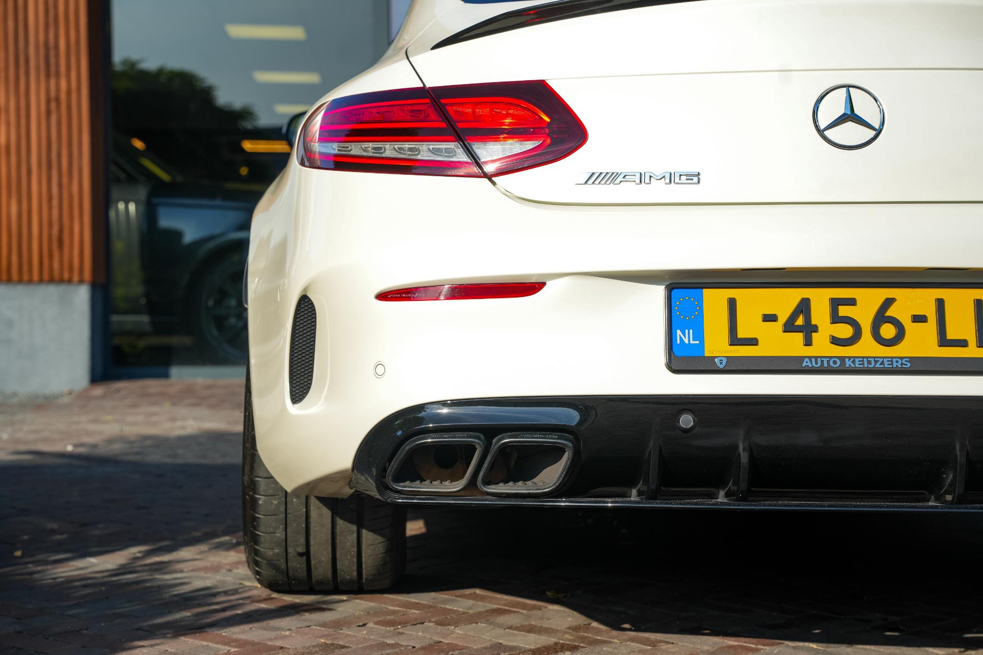 Mercedes-Benz C-Klasse Coupé AMG 63 S Premium Plus Pack 2020 MANUFAKTUR diamond white bright - Metallic finish (799U) 22