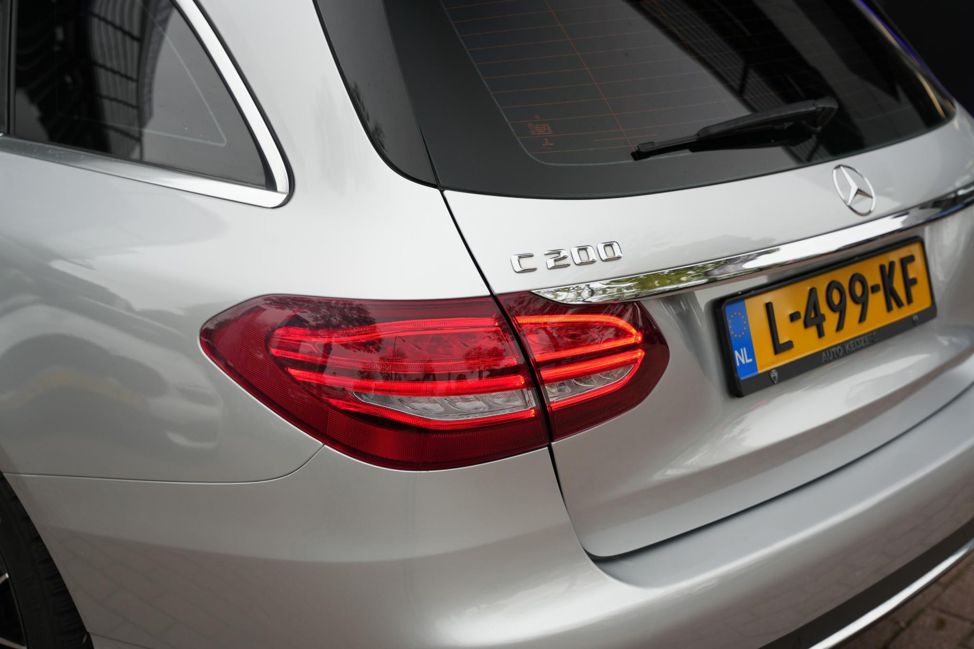 Mercedes-Benz C-Klasse Estate 200 Prestige 2016 IRIDIUM SILVER - METALLIC FINISH (775U) 17