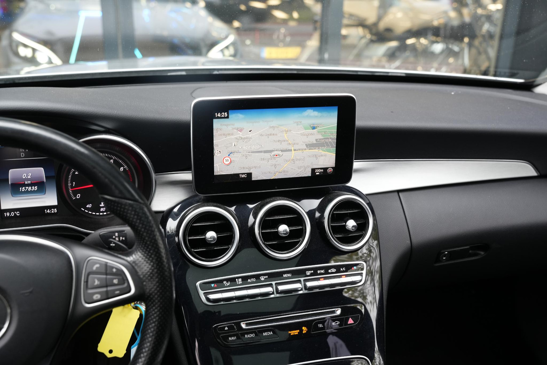Mercedes-Benz C-Klasse Estate 200 Prestige 2016 IRIDIUM SILVER - METALLIC FINISH (775U) 23