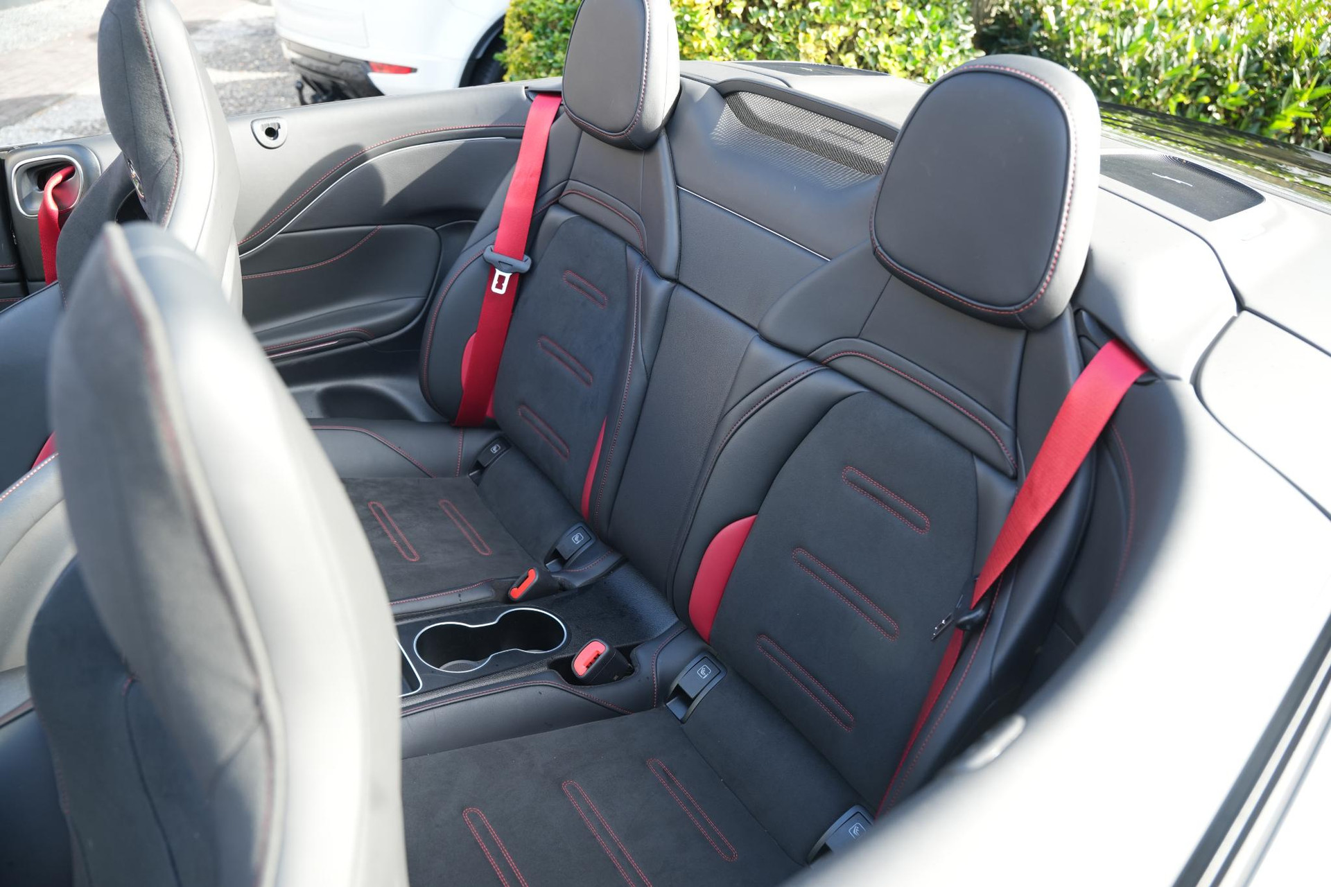 Mercedes-Benz CLE Cabriolet AMG 53 4MATIC+ 2025 Obsidian black - metallic finish (197U) 10