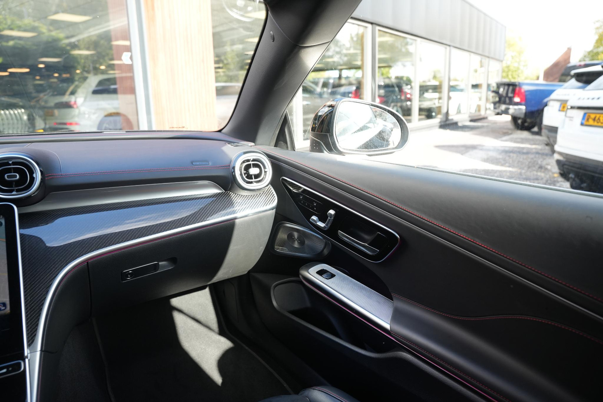 Mercedes-Benz CLE Cabriolet AMG 53 4MATIC+ 2025 Obsidian black - metallic finish (197U) 36