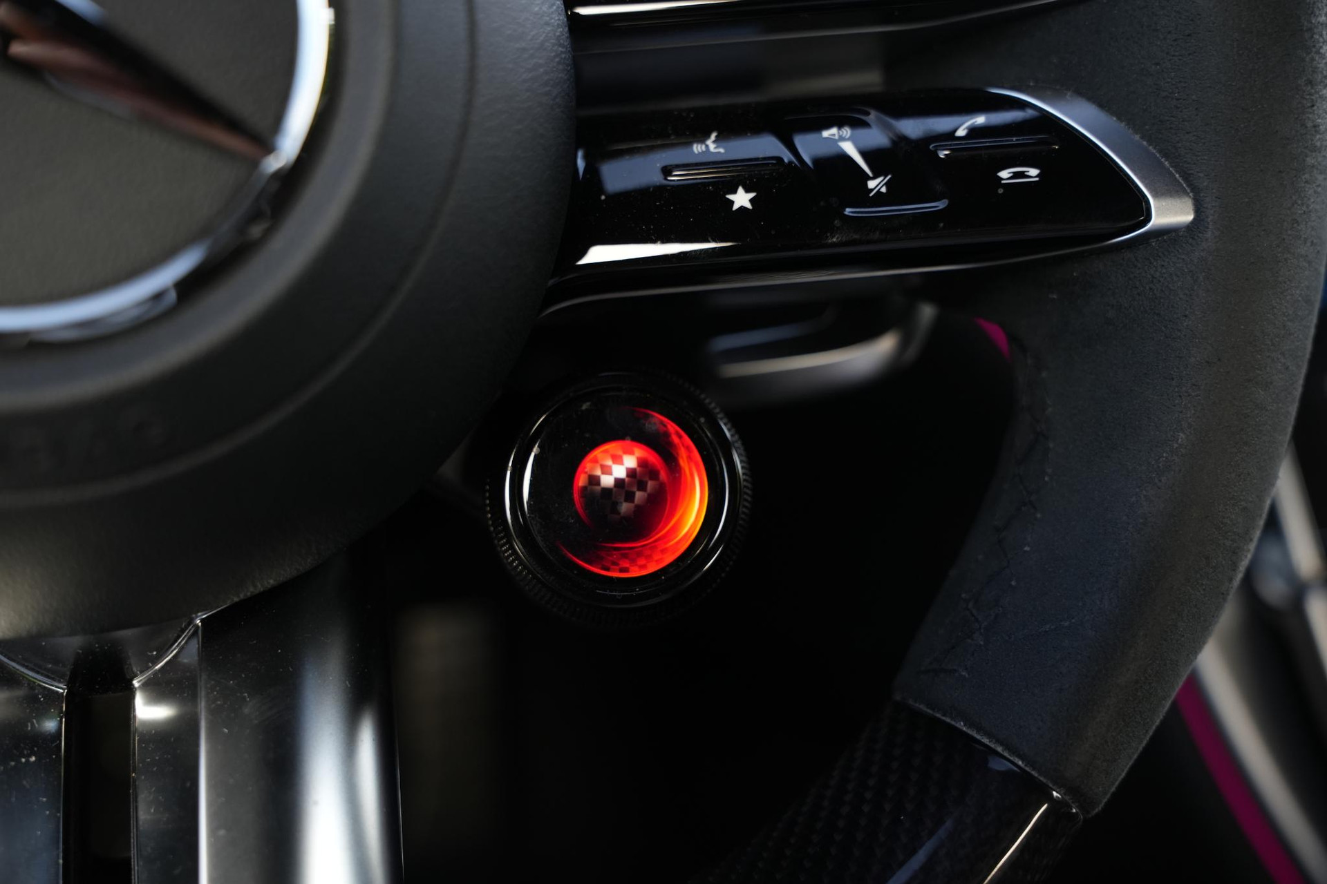 Mercedes-Benz CLE Cabriolet AMG 53 4MATIC+ 2025 Obsidian black - metallic finish (197U) 45