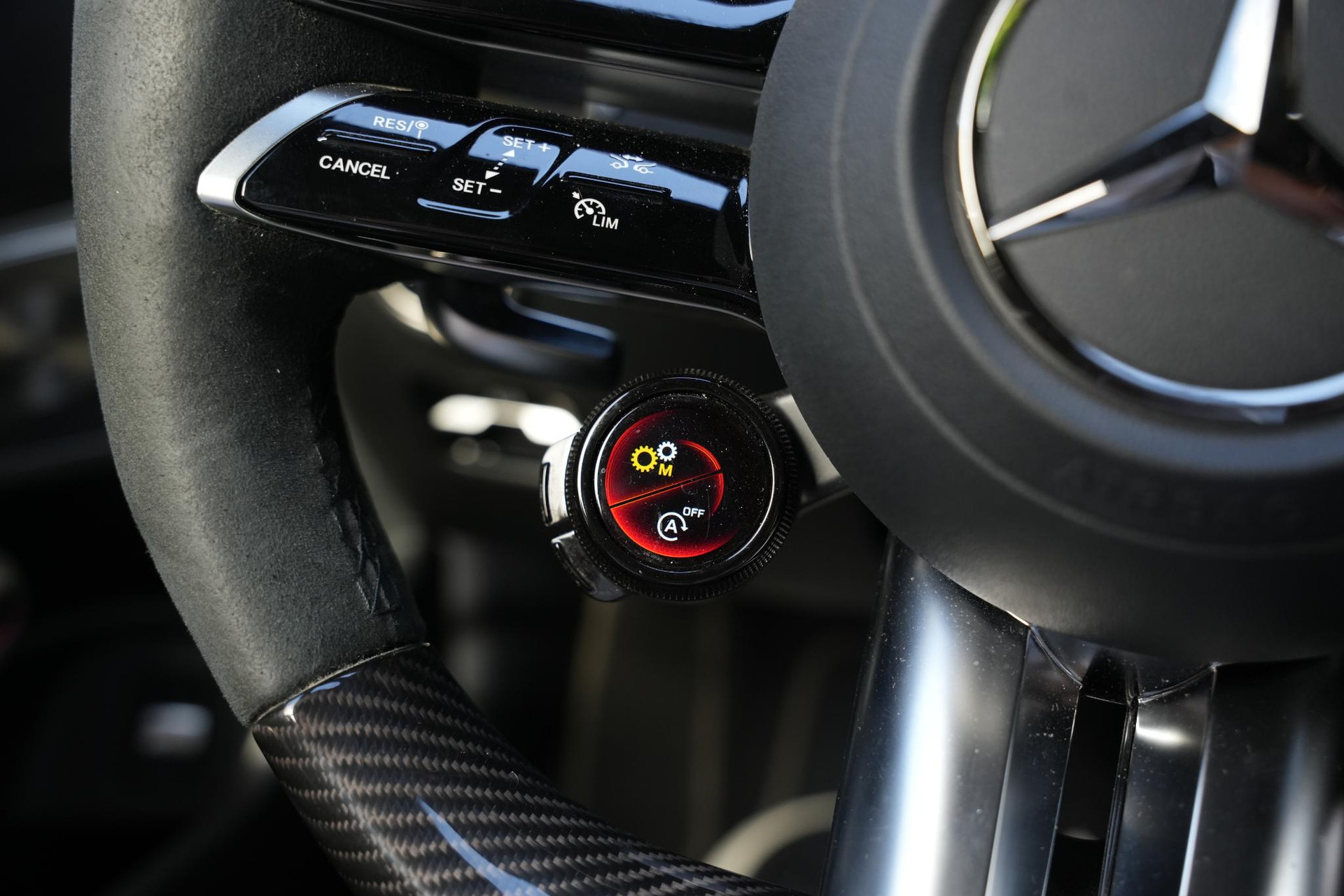 Mercedes-Benz CLE Cabriolet AMG 53 4MATIC+ 2025 Obsidian black - metallic finish (197U) 46