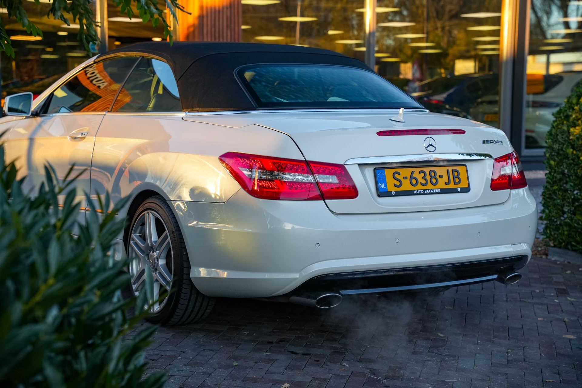 Mercedes-Benz E-Klasse Cabrio 250 CGI Elegance 2012 DIAMOND WHITE - METALLIC PAINT (799U) 31