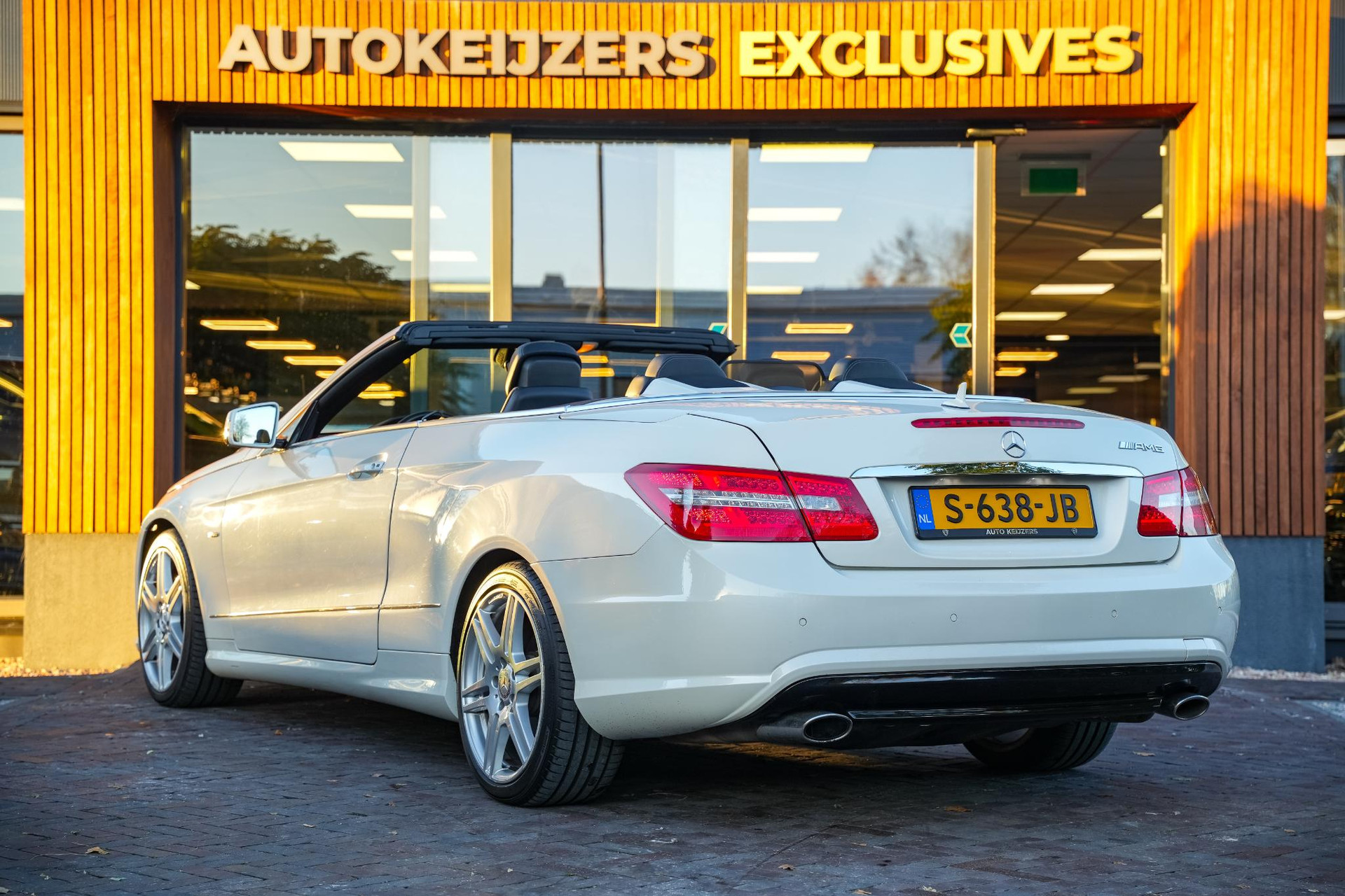 Mercedes-Benz E-Klasse Cabrio 250 CGI Elegance 2012 DIAMOND WHITE - METALLIC PAINT (799U) 7