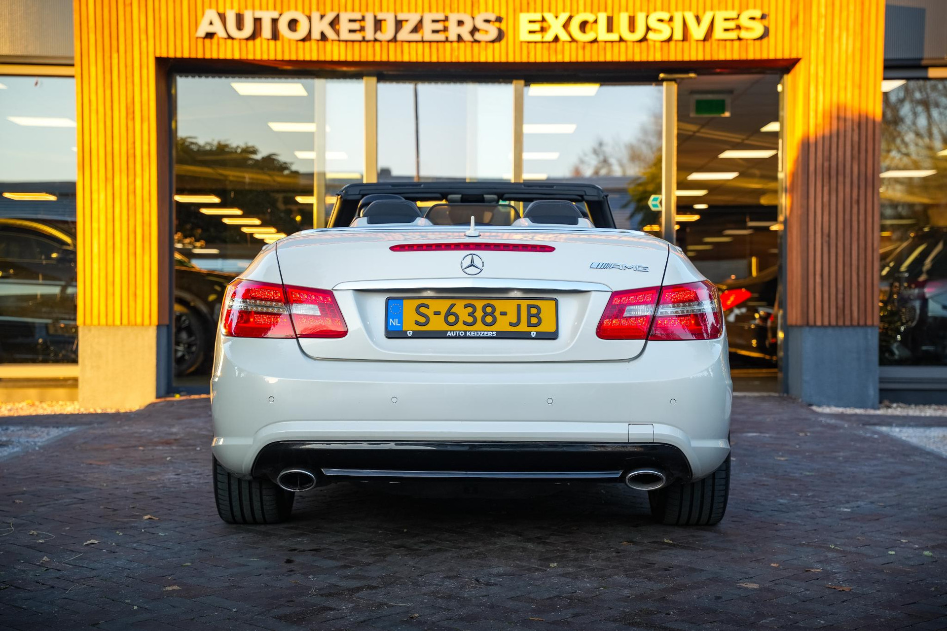 Mercedes-Benz E-Klasse Cabrio 250 CGI Elegance 2012 DIAMOND WHITE - METALLIC PAINT (799U) 9