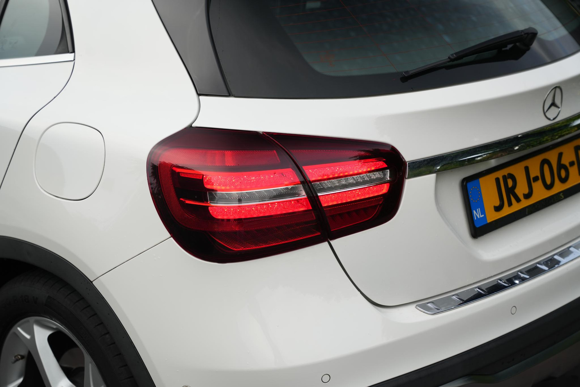 Mercedes-Benz GLA 180 Business Solution 2019 POLAR WHITE - STANDARD FINISH (149U) 23