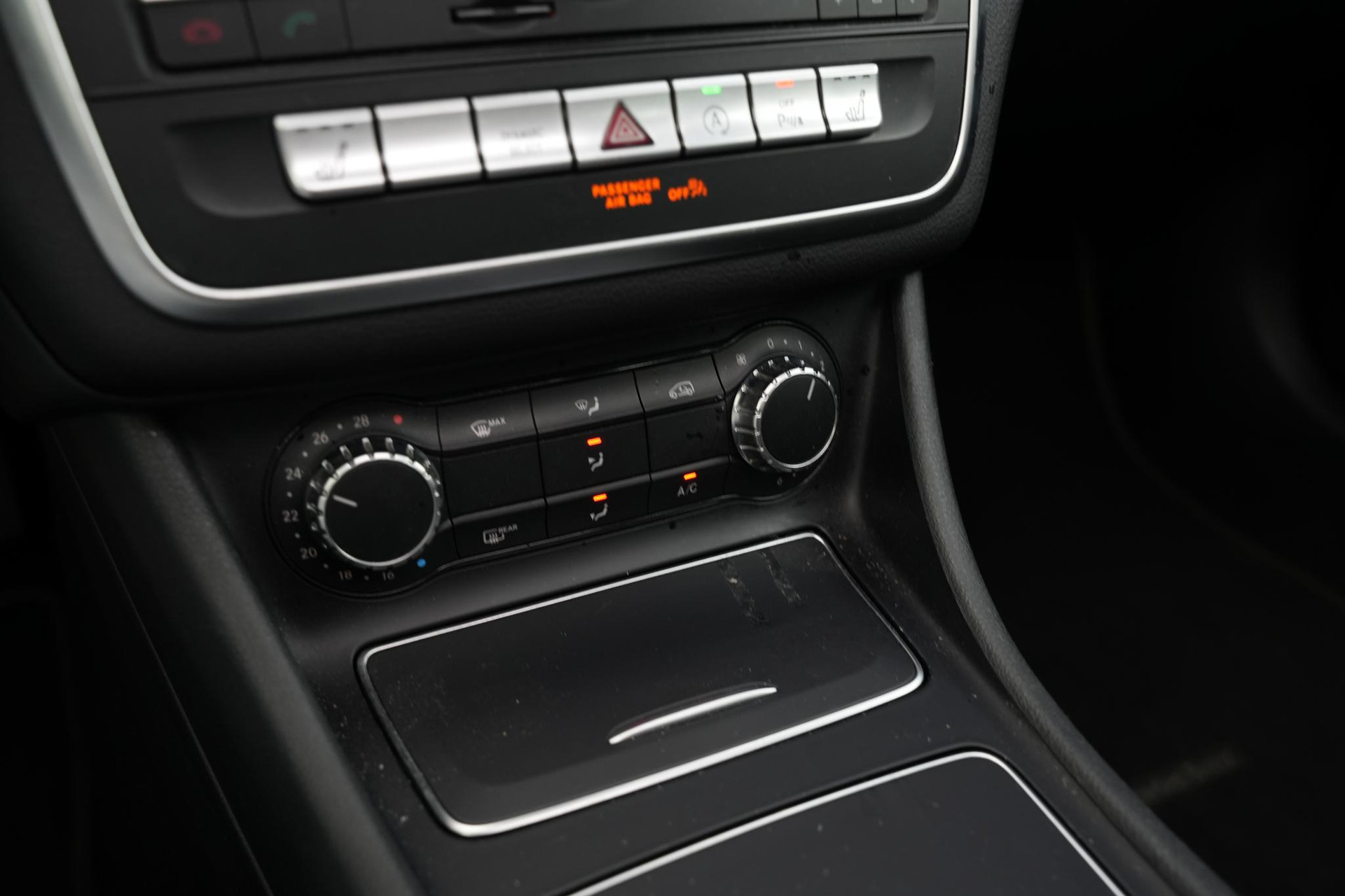 Mercedes-Benz GLA 180 Business Solution 2019 POLAR WHITE - STANDARD FINISH (149U) 30