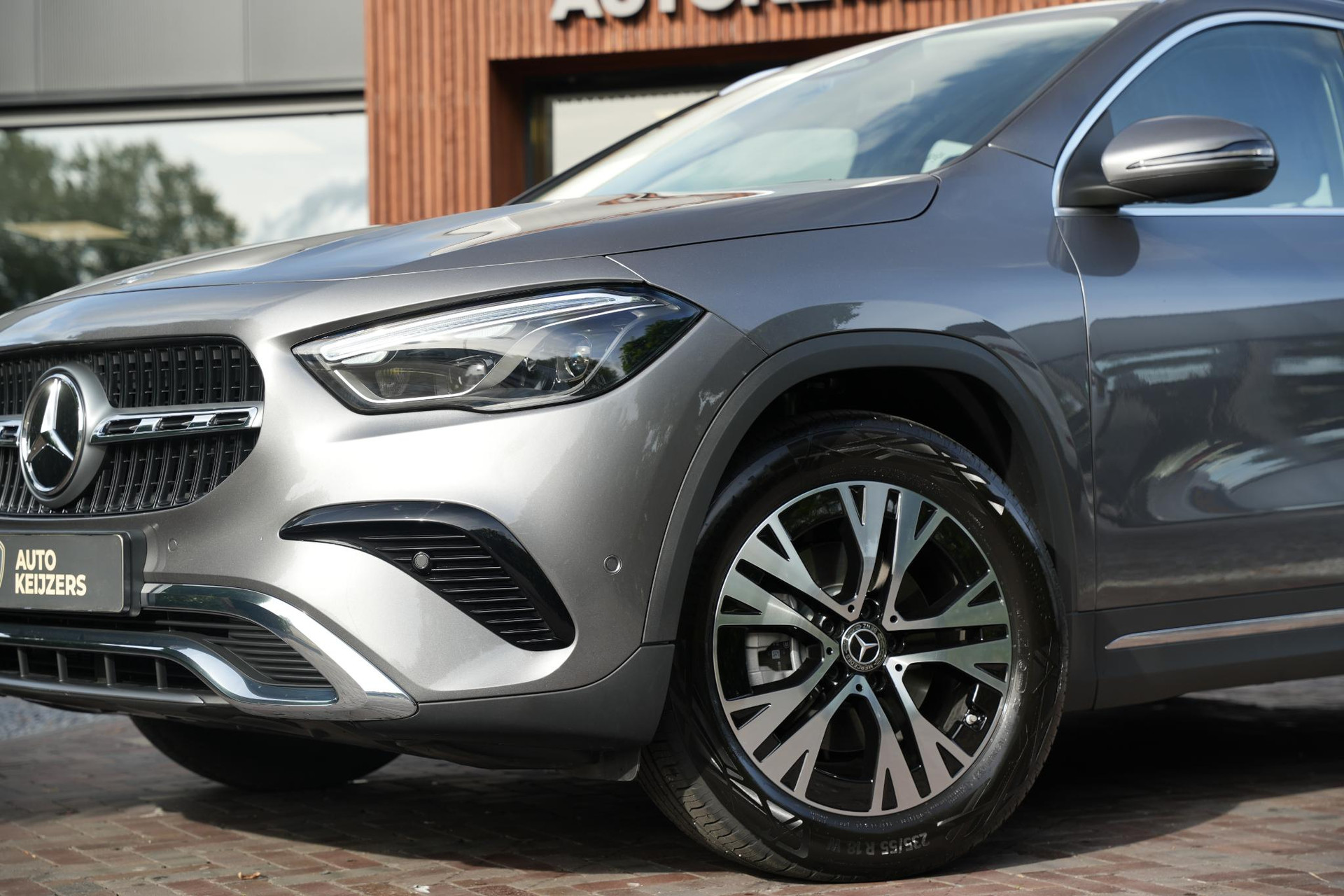 Mercedes-Benz GLA 180 Business Solution Luxury 2026 Mountain gray - metallic finish (787U) 15