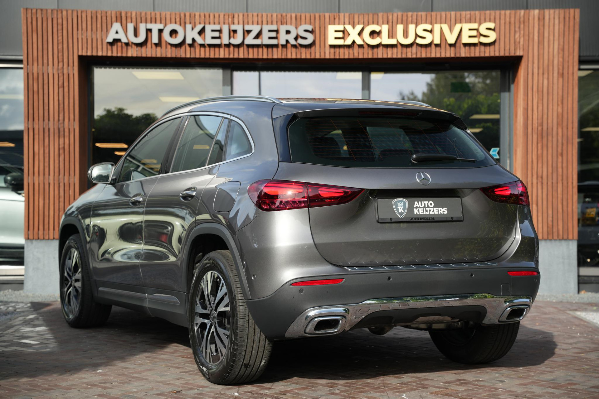 Mercedes-Benz GLA 180 Business Solution Luxury 2026 Mountain gray - metallic finish (787U) 9