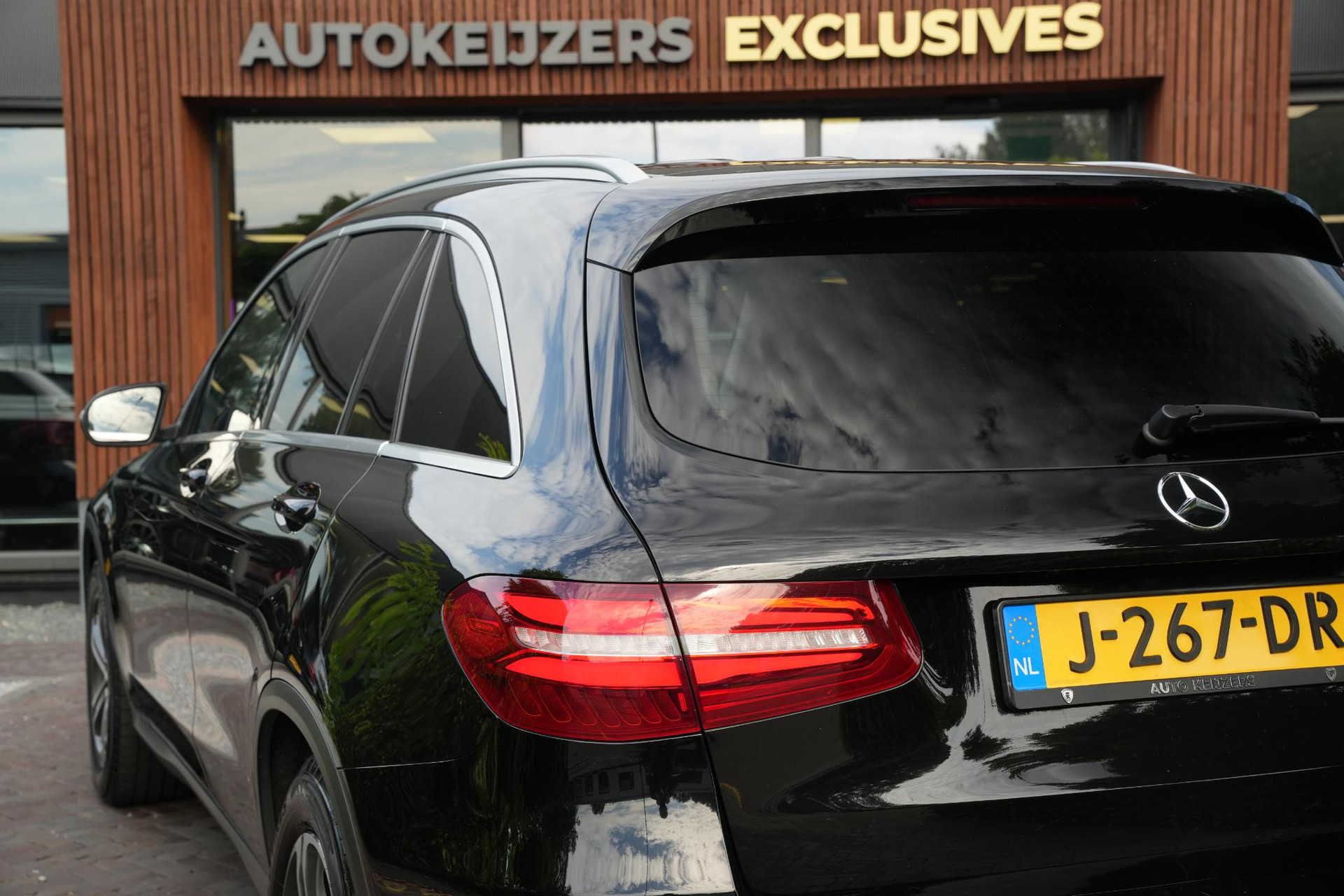 Mercedes-Benz GLC 250 d 4MATIC Prestige 2016 BLACK (040U) 11