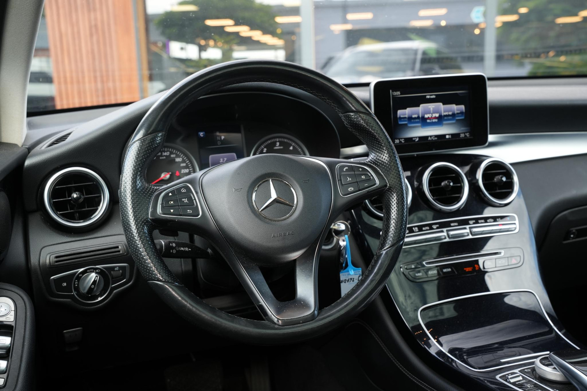 Mercedes-Benz GLC 250 d 4MATIC Prestige 2016 BLACK (040U) 13