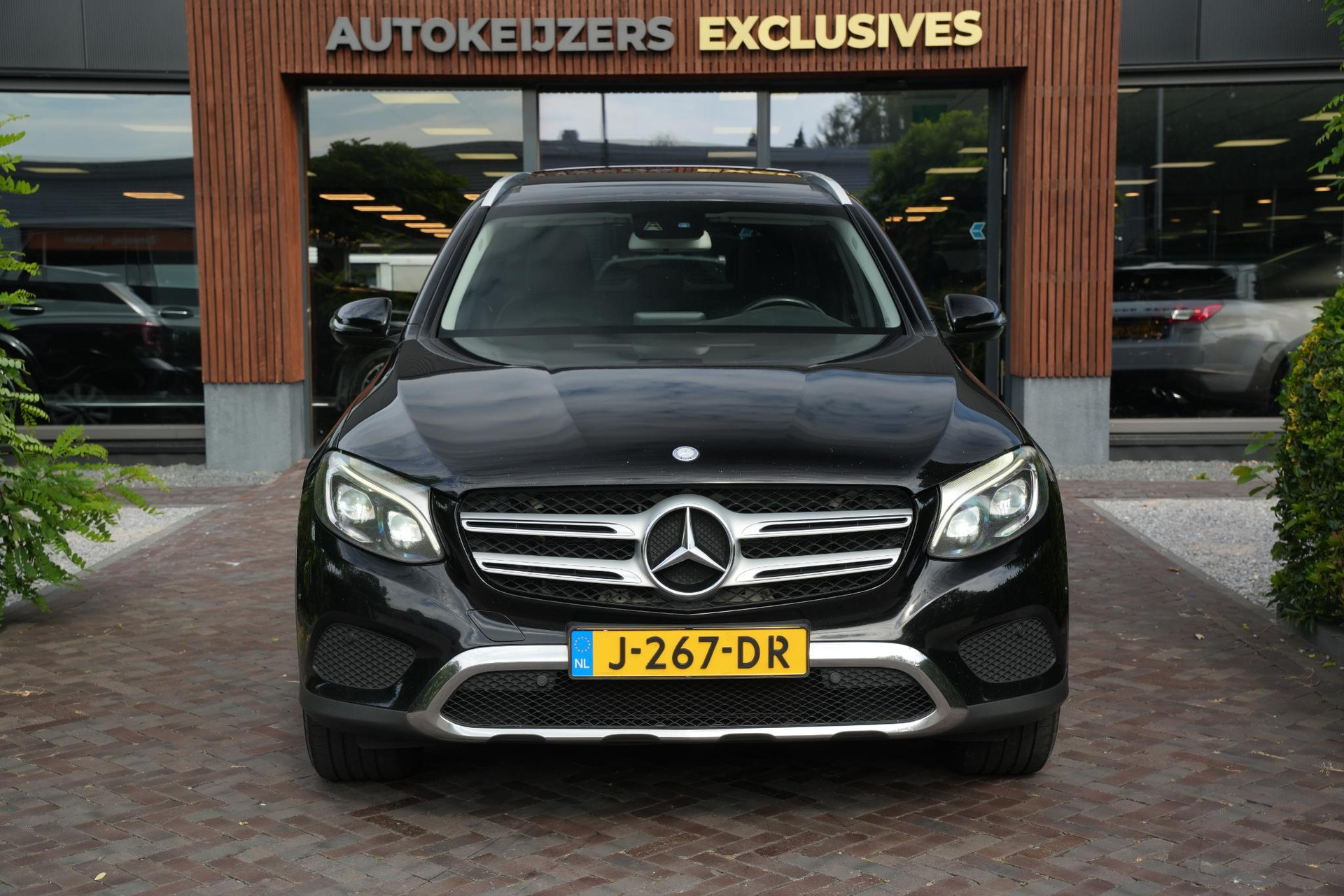 Mercedes-Benz GLC 250 d 4MATIC Prestige 2016 BLACK (040U) 3