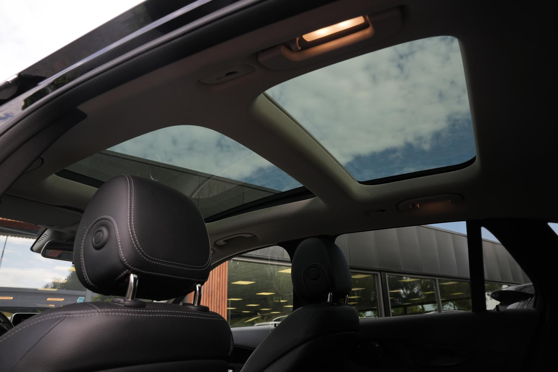 Mercedes-Benz GLC 250 d 4MATIC Prestige 2016 BLACK (040U) 6