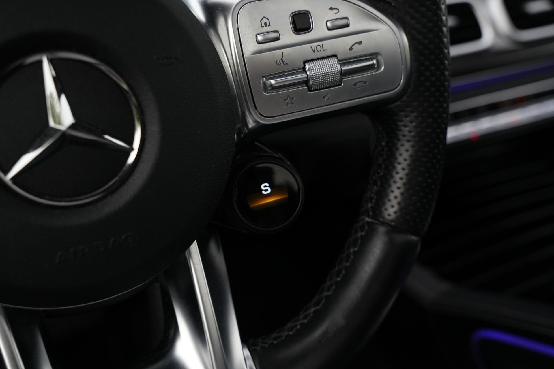 Mercedes-Benz GLE Coupé AMG 53 4MATIC+ Ultimate 2022 SELENITE GRAY - METALLIC FINISH (992U) 41