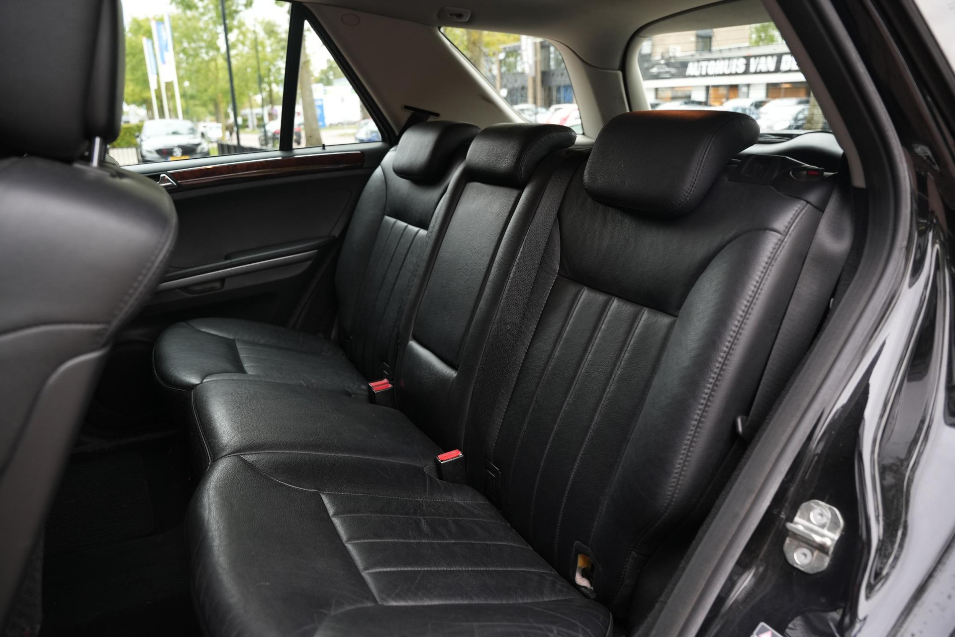 Mercedes-Benz M-Klasse 320 CDI 2007 OBSIDIAN BLACK (197U) 6