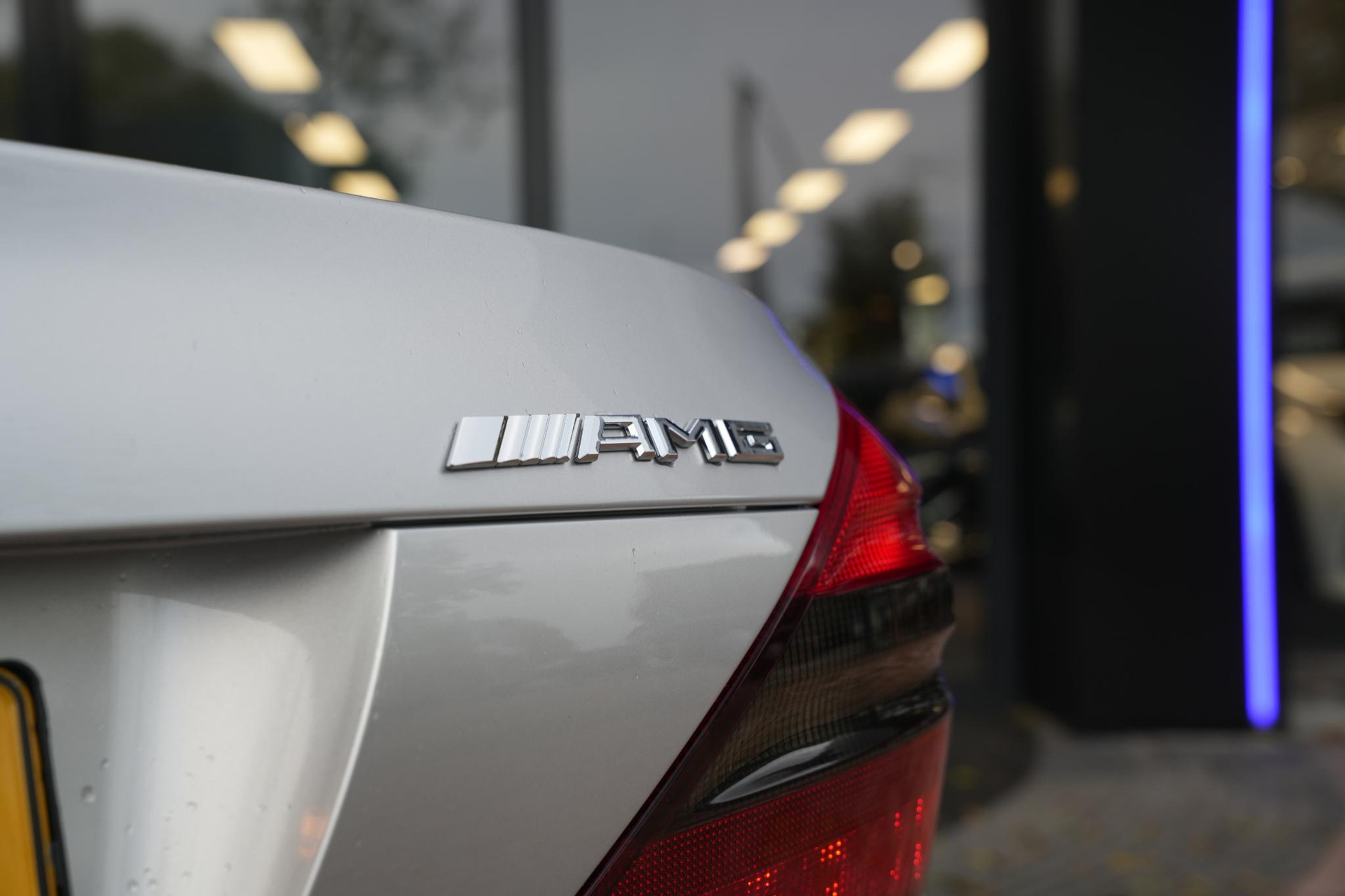 Mercedes-Benz SL-Klasse 350 2005 SILVER ARROW - METALLIC PAINT (777U) 21